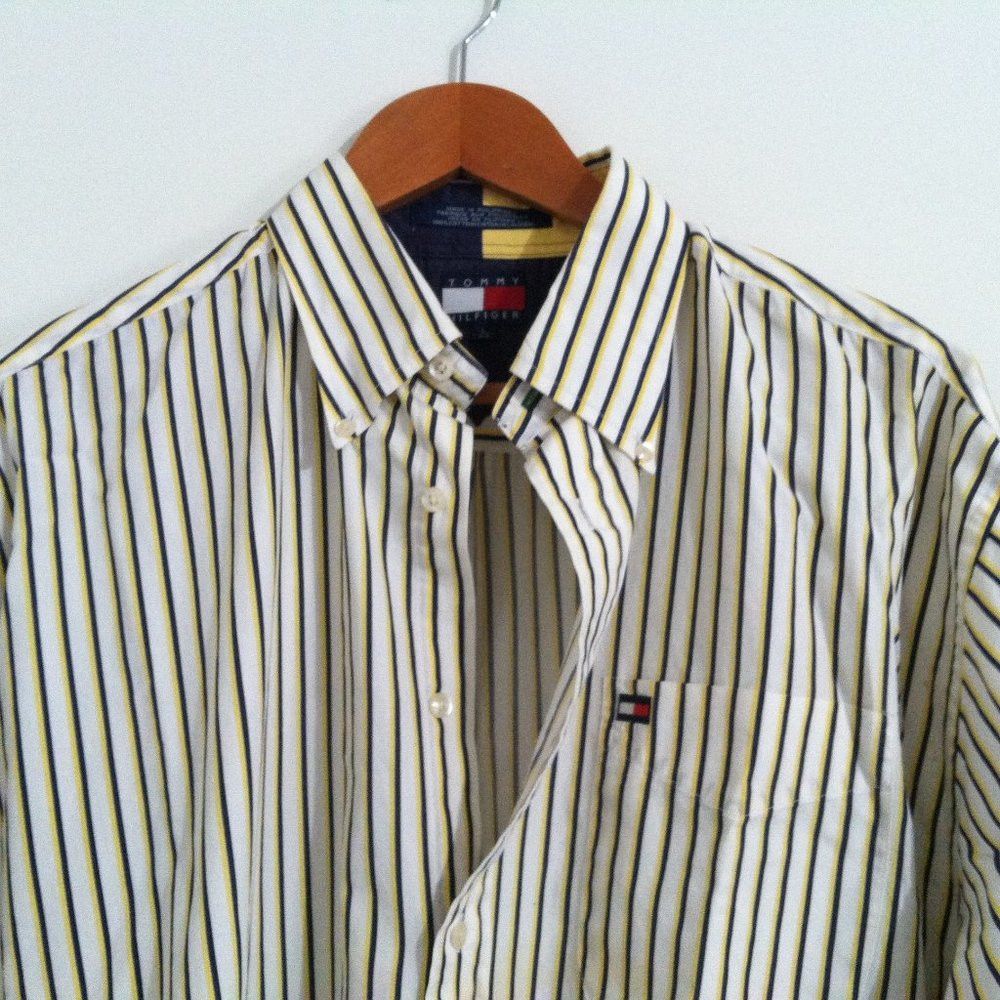 Tommy Hilfiger TOMMY HILFIGER MENS COTTON BUTTON DOWN CASUAL SHIRT SIZE: L Size US L / EU 52-54 / 3 - 2 Thumbnail