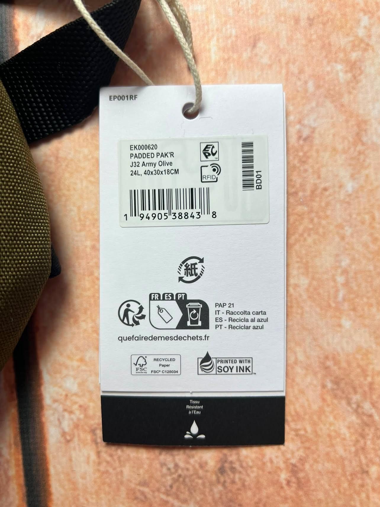 Eastpak Padded Pak'r Backpack in Green, Men's — image 3 of 6