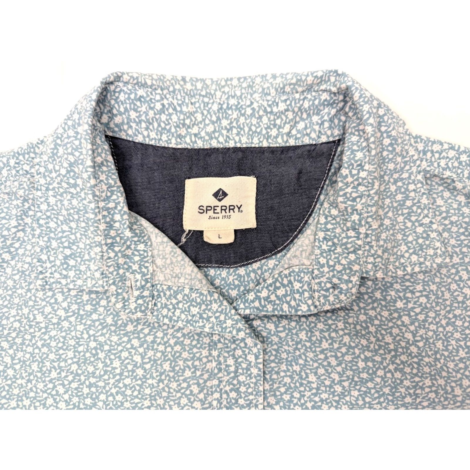 Sperry Sperry Button-Up Shirt - Women's Cotton Short Sleeve Hawaiian Style Blue Abstract Pattern, XS, Regular Fit, Blue Size XS / US 0-2 / IT 36-38 - 3 Thumbnail
