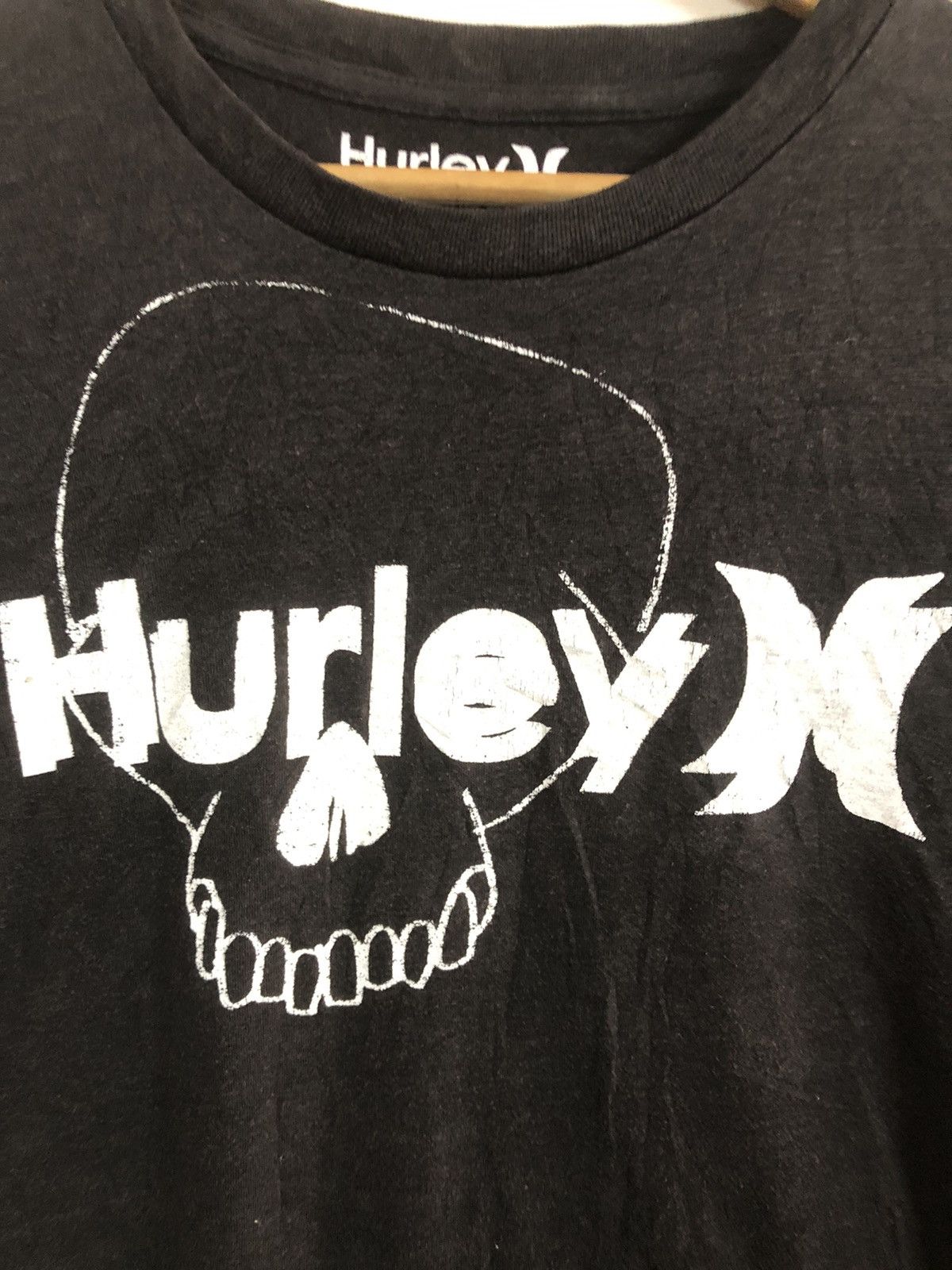Hurley Vintage Y2K Hurley Tshirt Roundneck Size US M / EU 48-50 / 2 - 3 Thumbnail