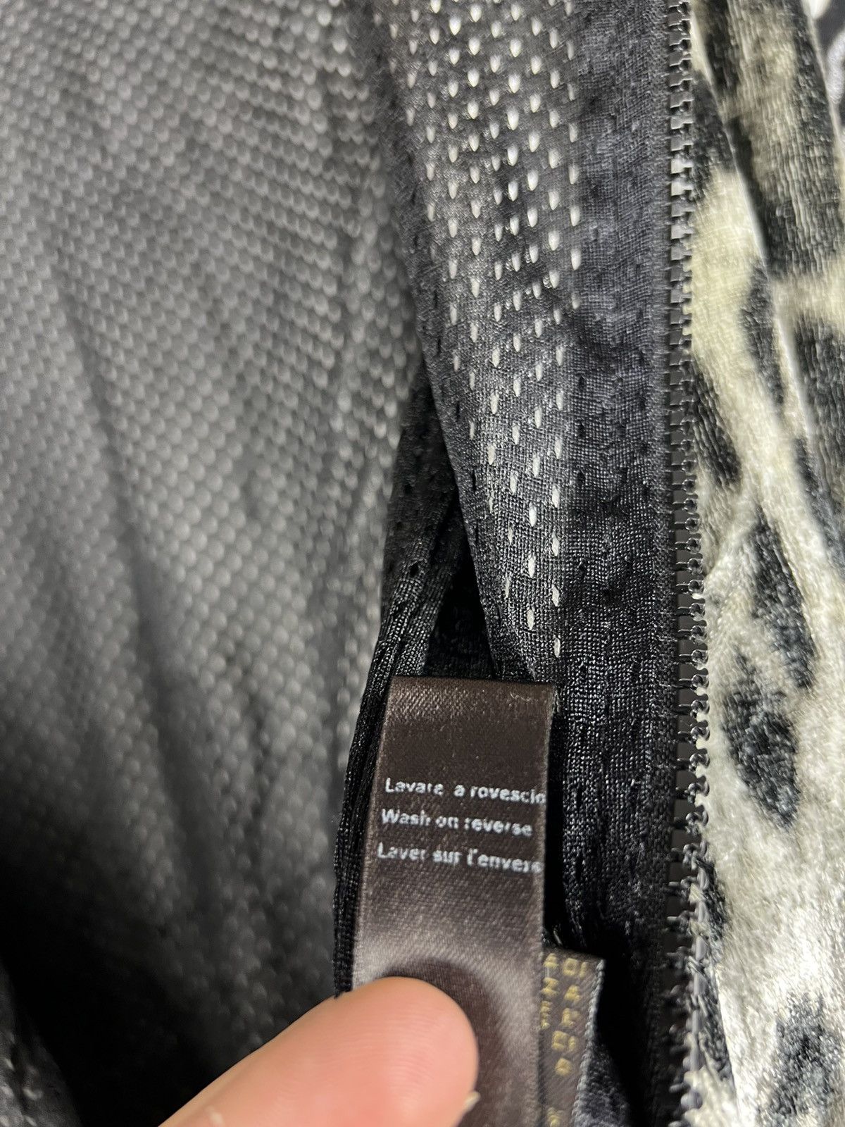 Roberto Cavalli ROBERTO CAVALLI- ANIMAL PRINT- SIGNATURE- JUMPSUIT SZ 42 Size 28" / US 6 / IT 42 - 16 Thumbnail