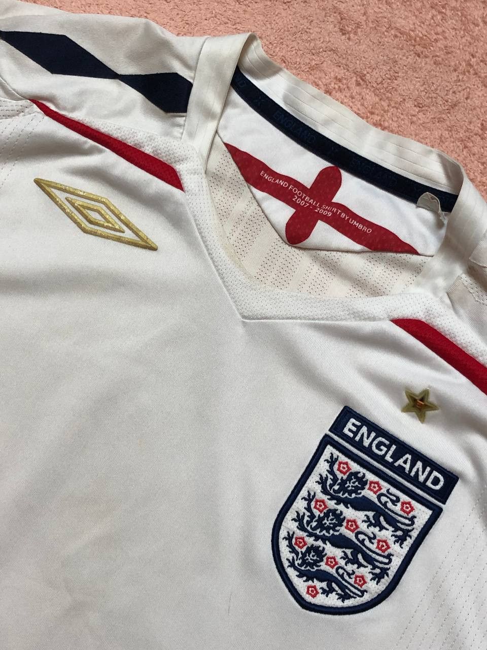 Umbro England Away Football Shirt Umbro Soccer Jersey Size M Size US M / EU 48-50 / 2 - 11 Thumbnail