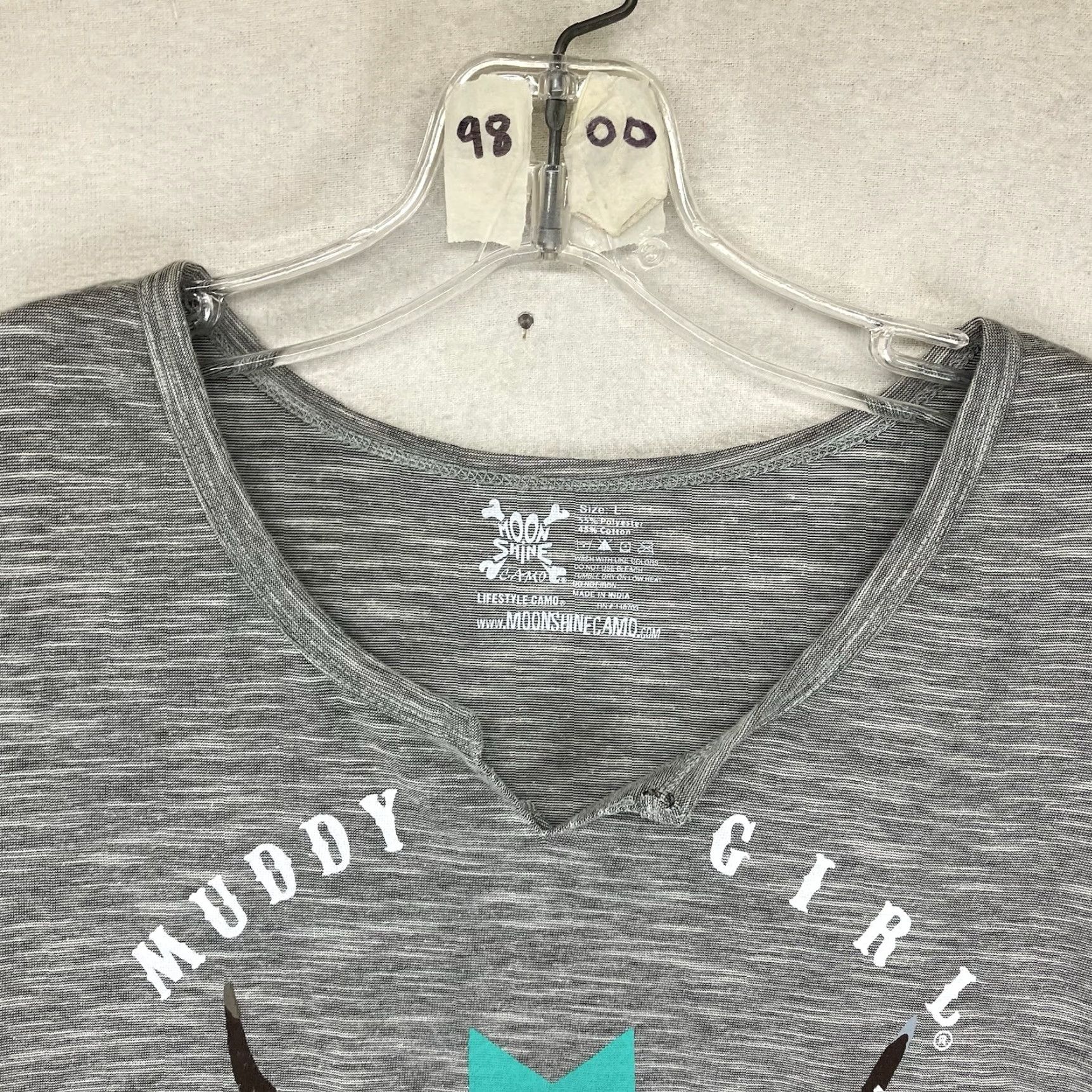 Vintage VINTAGE Moon Shine Camo Women's Muddy Girl Stretch T Shirt Gray L Casual Short Sleeve V-Neck Size L / US 10 / IT 46 - 5 Thumbnail
