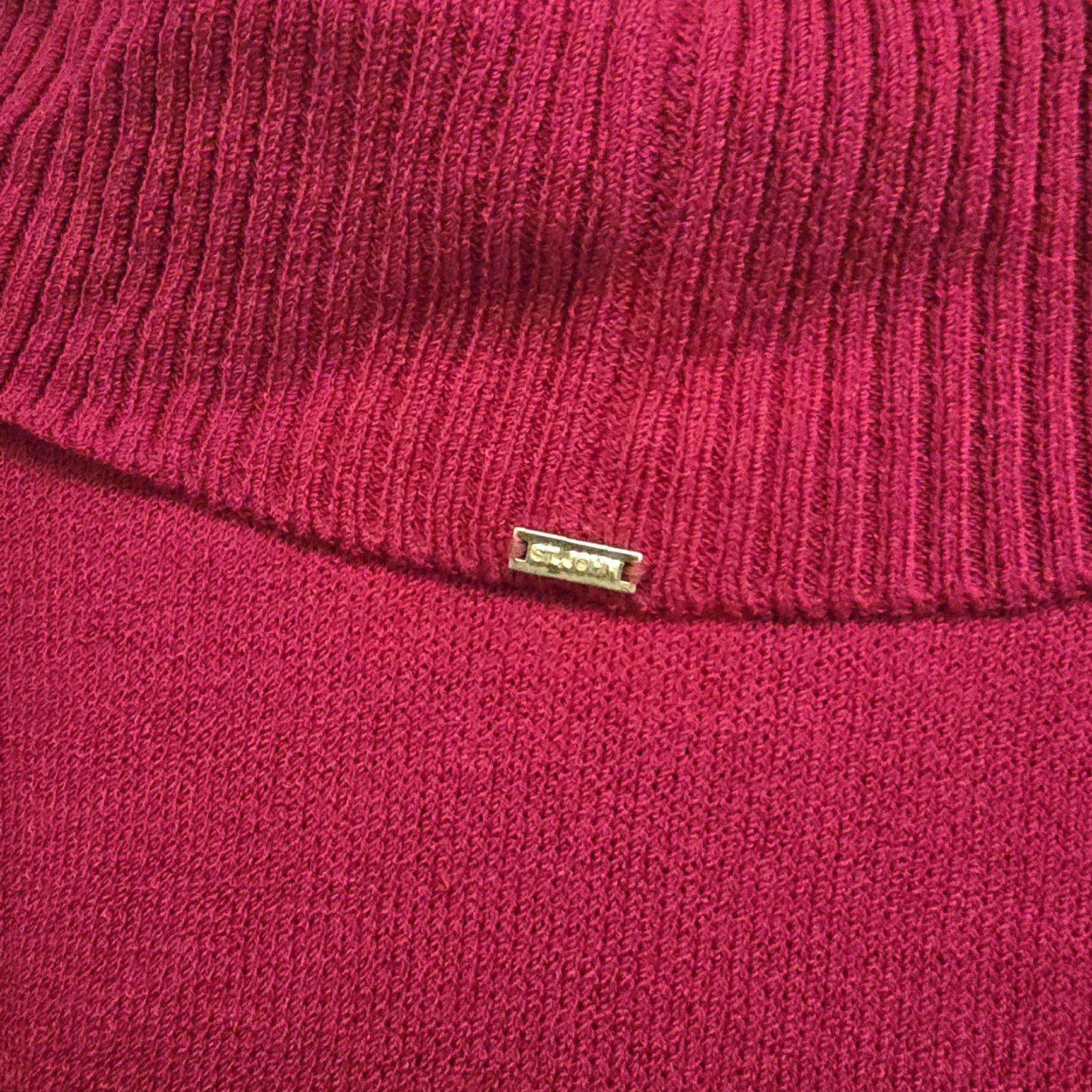 St. John St. John Sport Sweater Knit Cranberry Red Wool Cowl Collar Medium Women Size M / US 6-8 / IT 42-44 - 4 Thumbnail