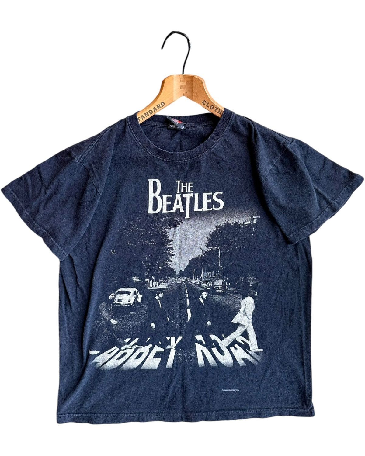 Vintage 2000s Abbey Road Beatles Tee Size US M / EU 48-50 / 2 - 2 Thumbnail