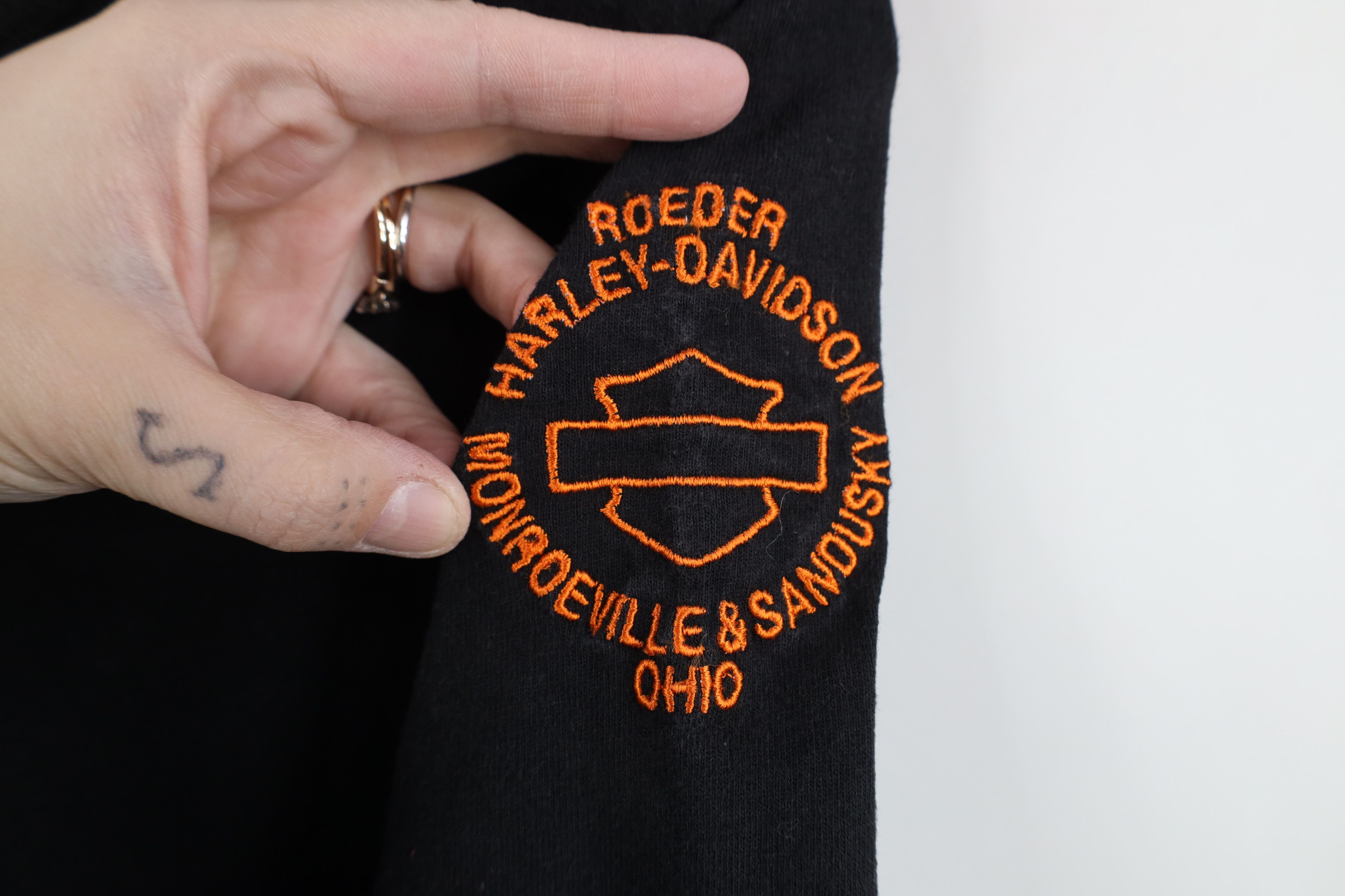 Harley Davidson Vintage Harley Davidson Spell Out Script Ribbed Knit T-Shirt Size L / US 10 / IT 46 - 5 Thumbnail