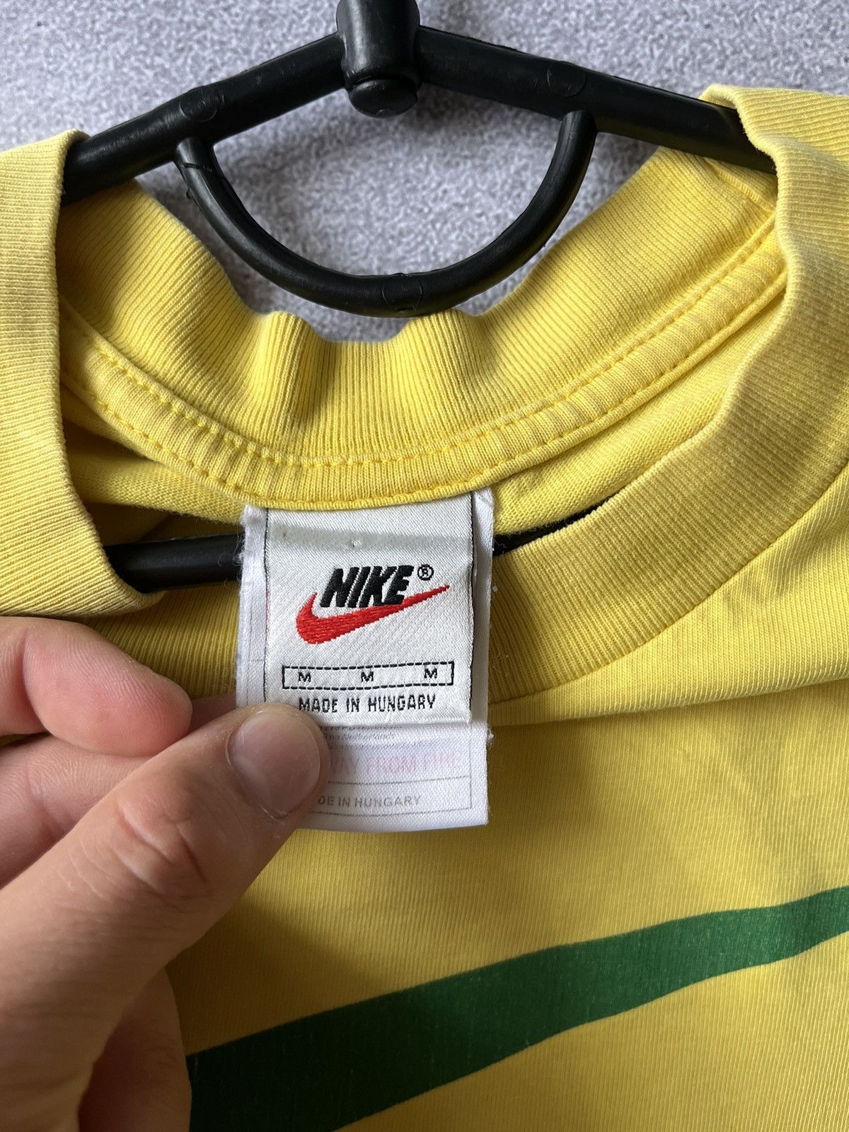 Nike Vintage 90`s Tee Nike Brazil Nike Big Logo Size US M / EU 48-50 / 2 - 4 Thumbnail
