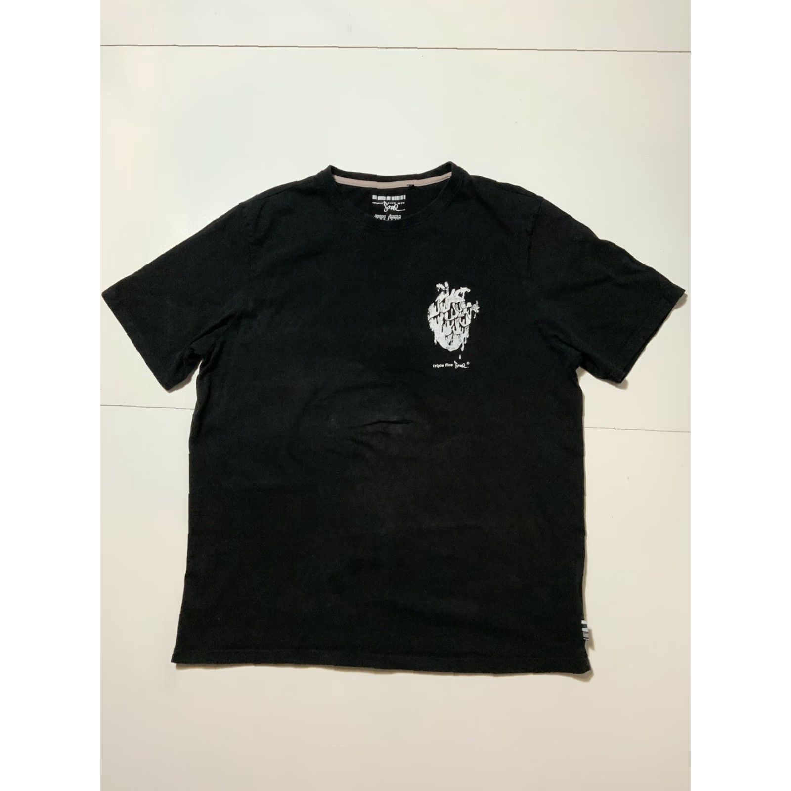 Vintage VINTAGE Triple Five Soul New York Spine Bones Skeleton Graphic Black T-Shirt XXL Men Size US XXL / EU 58 / 5 - 2 Thumbnail