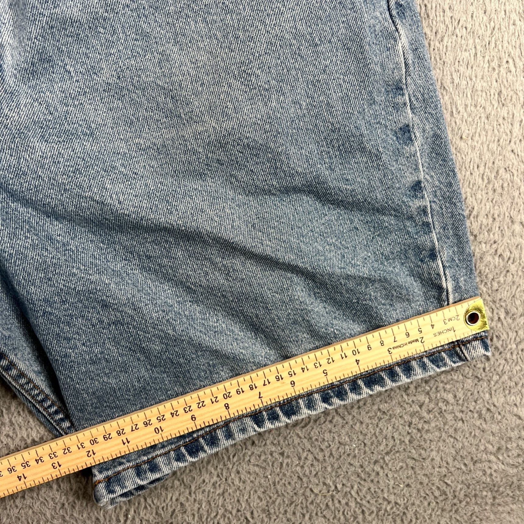 Calvin Klein Vintage 90s Calvin Klein Jeans Mens 40 Denim Shorts Easy Fit Short Size US 40 / EU 56 - 2 Thumbnail