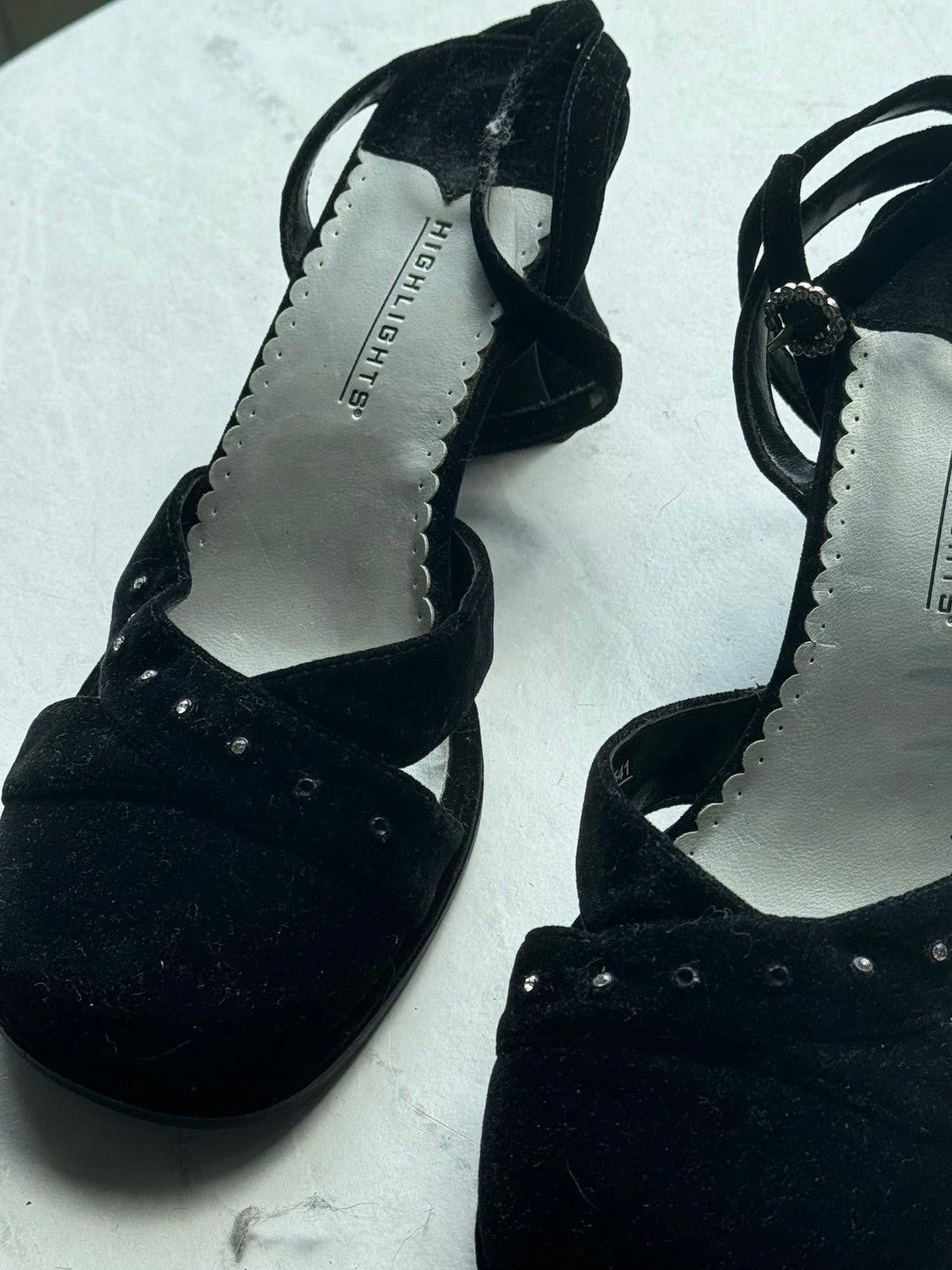 Designer Closed Toe Shoes Size US 7 / IT 37 - 1 Thumbnail