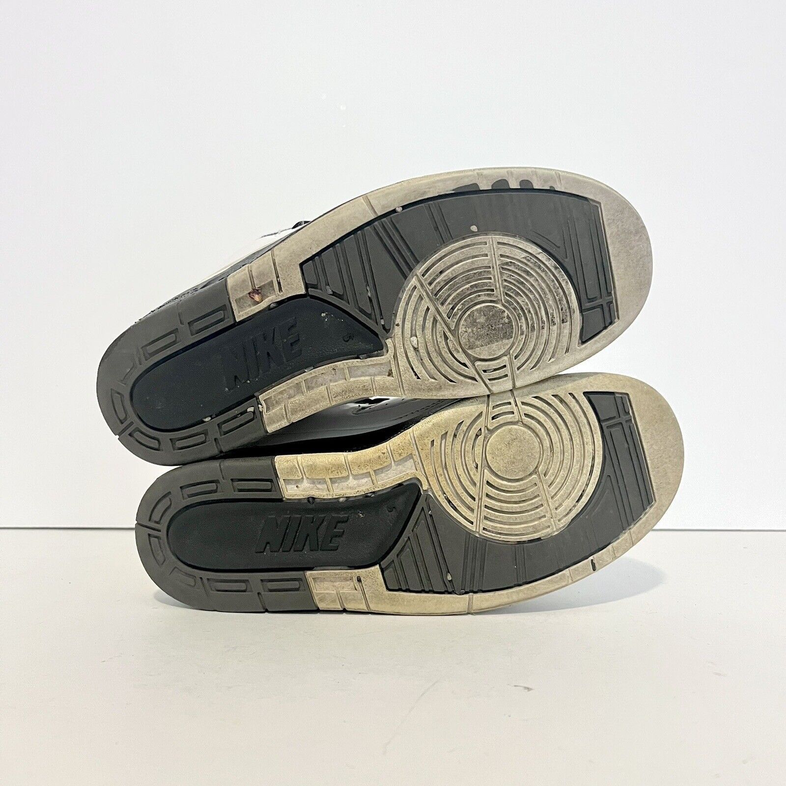 Nike 2015 Nike Air Jordan 2 II Retro GS Wing It 834283-103 Sz 5Y Size US 6.5 / IT 36.5 - 7 Thumbnail
