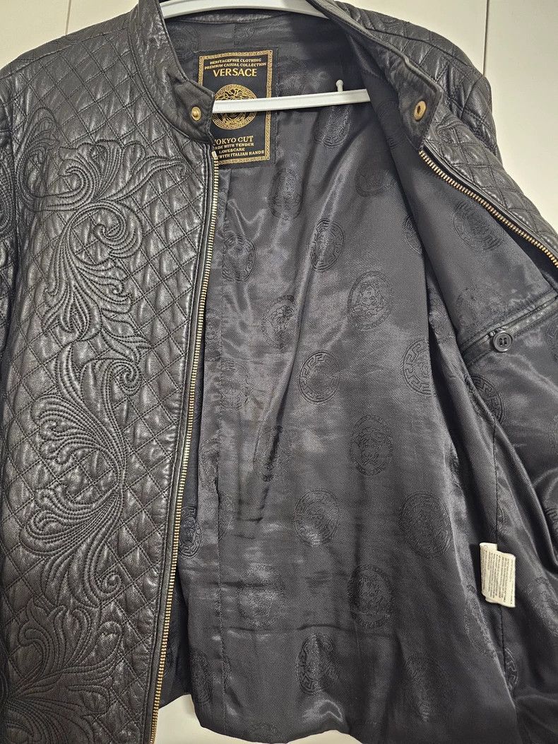 Versace Versace Leather jacket Baroque details vine embroidery she Size US L / EU 52-54 / 3 - 4 Thumbnail