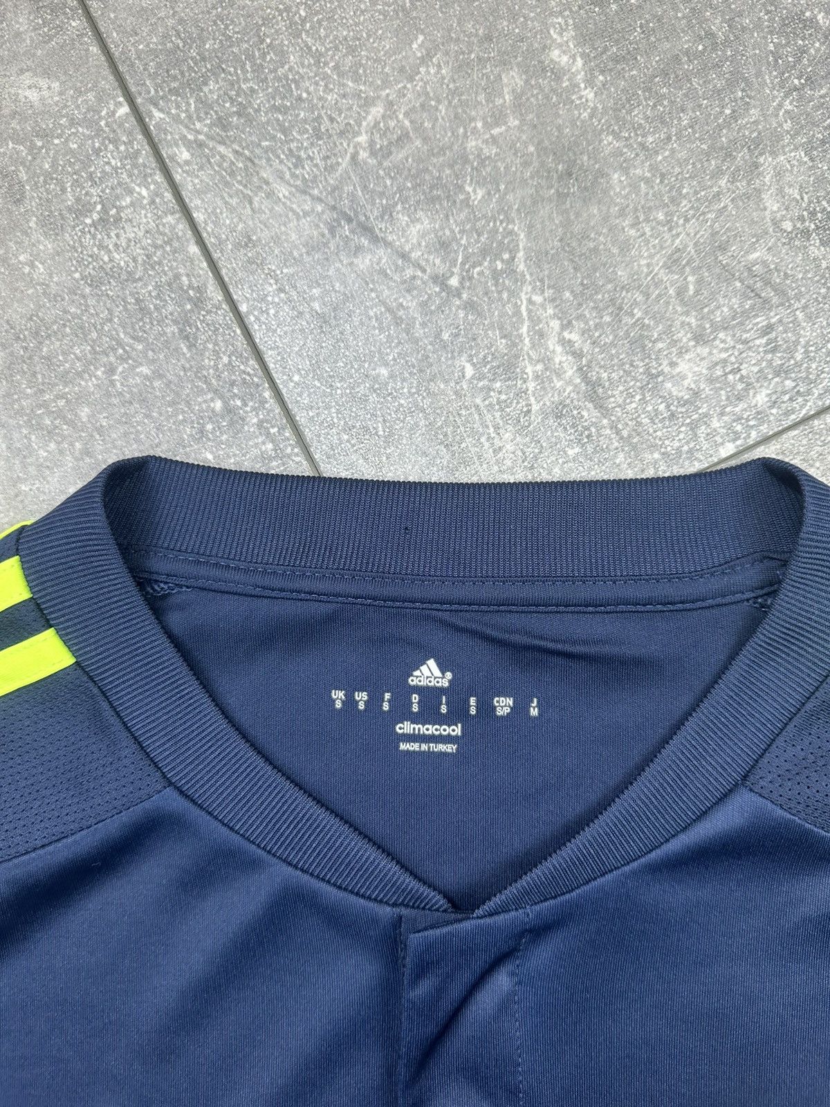 Other Adidas Fenerbahce Home Soccer Jersey Size US S / EU 44-46 / 1 - 8 Thumbnail