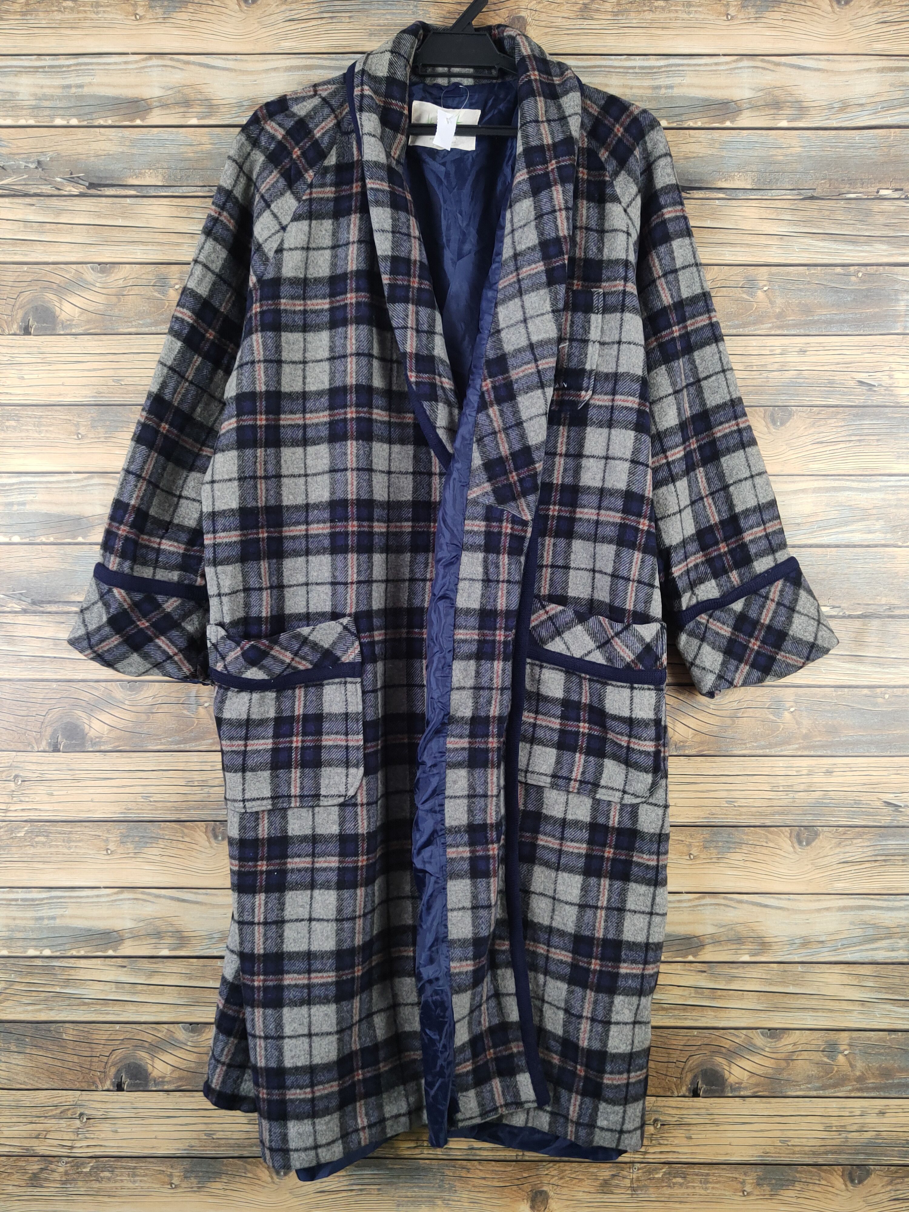 Pierre Balmain DL Vent Vert Pierre Balmain Gray Wool Bathrobes #011 Size US L / EU 52-54 / 3 - 1 Thumbnail