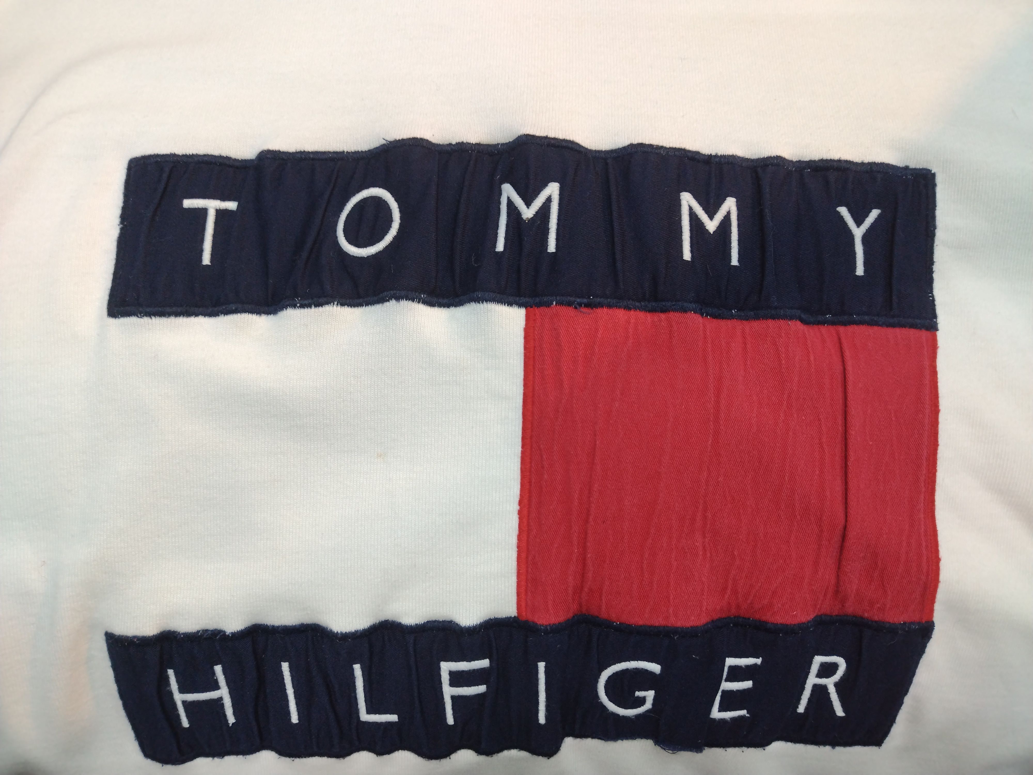 Designer × Tommy Hilfiger 🔥Send offer💥VINTAGE TOMMY HILFIGER LONG T SHIRT BIG LOGO Size US M / EU 48-50 / 2 - 13 Thumbnail