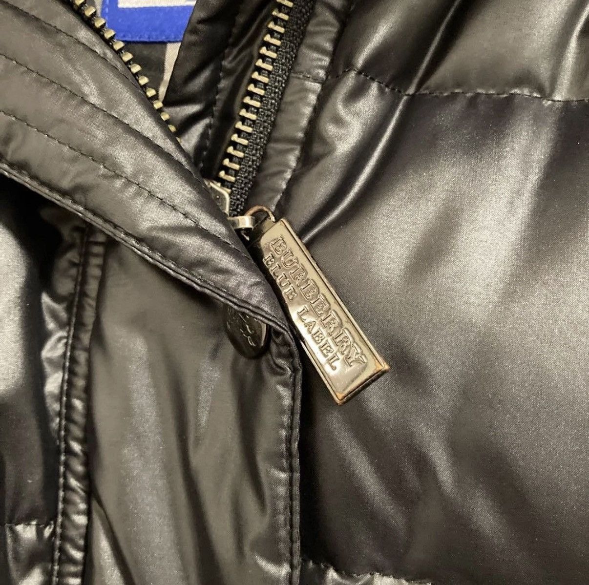Burberry Blue Label Black Down Jacket Hooded Fur Detachable