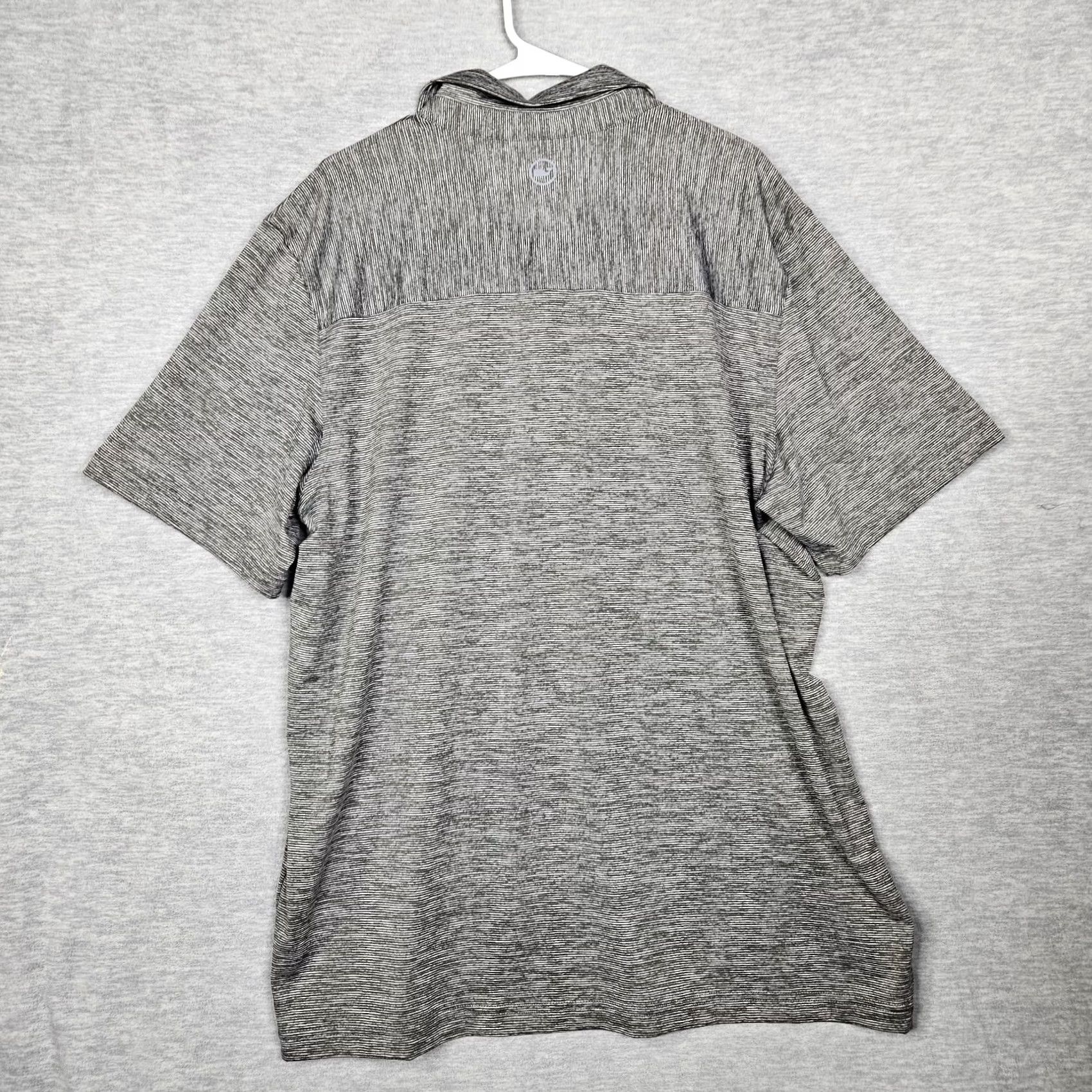 Vineyard Vines Vineyard Vines Polo Gray Short Sleeve 1/4 Button XL Men Regular Size Size US XL / EU 56 / 4 - 2 Thumbnail