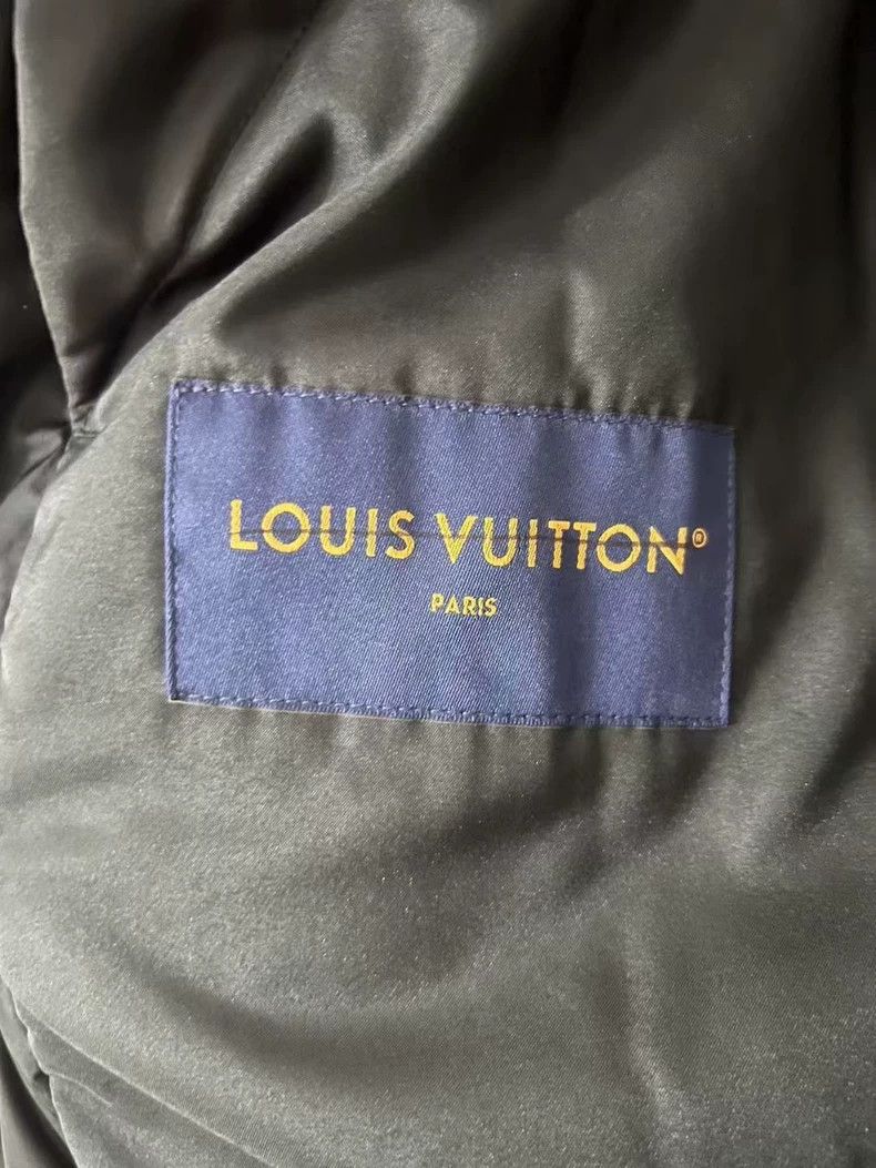 Louis Vuitton Louis Vuitton Black patchwork down jacket with full print Size US L / EU 52-54 / 3 - 5 Thumbnail