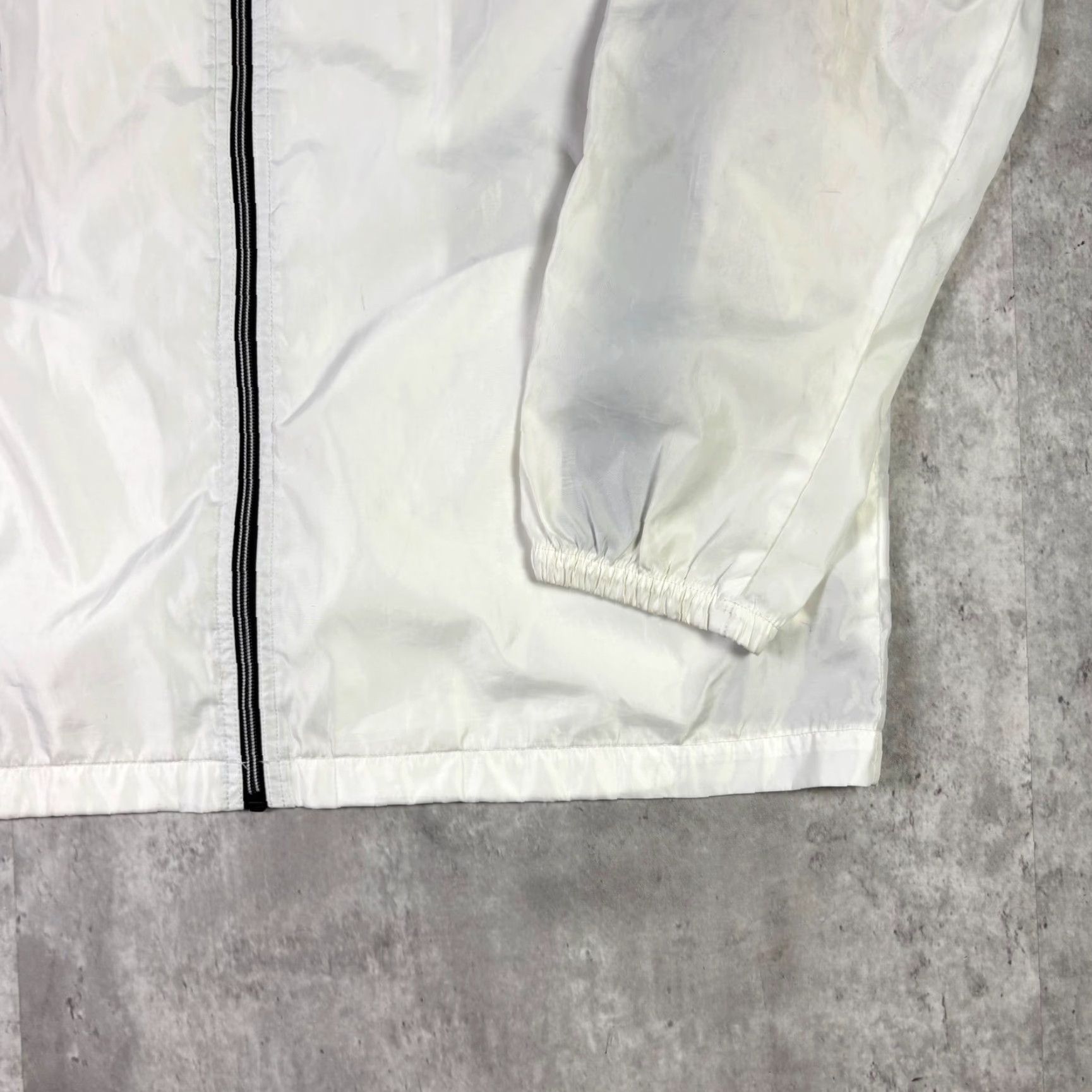 Nike VINTAGE Nike Windbreaker Jacket White Black Stripe Full Zip Mens M 90s Size US M / EU 48-50 / 2 - 6 Thumbnail