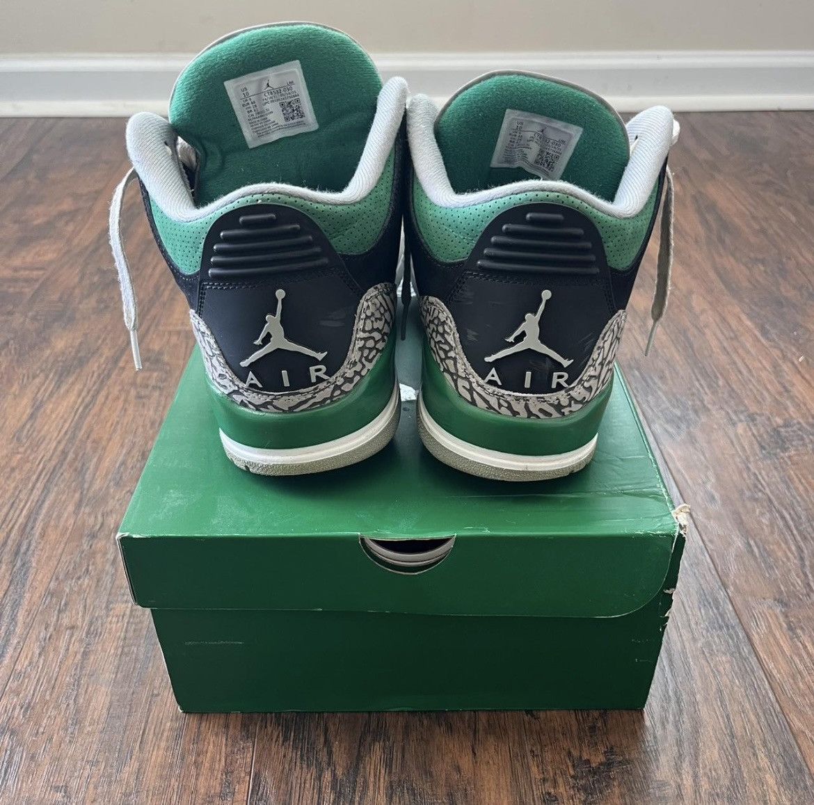 Jordan Brand Jordan 3 Pine Green Size US 10 / EU 43 - 5 Thumbnail
