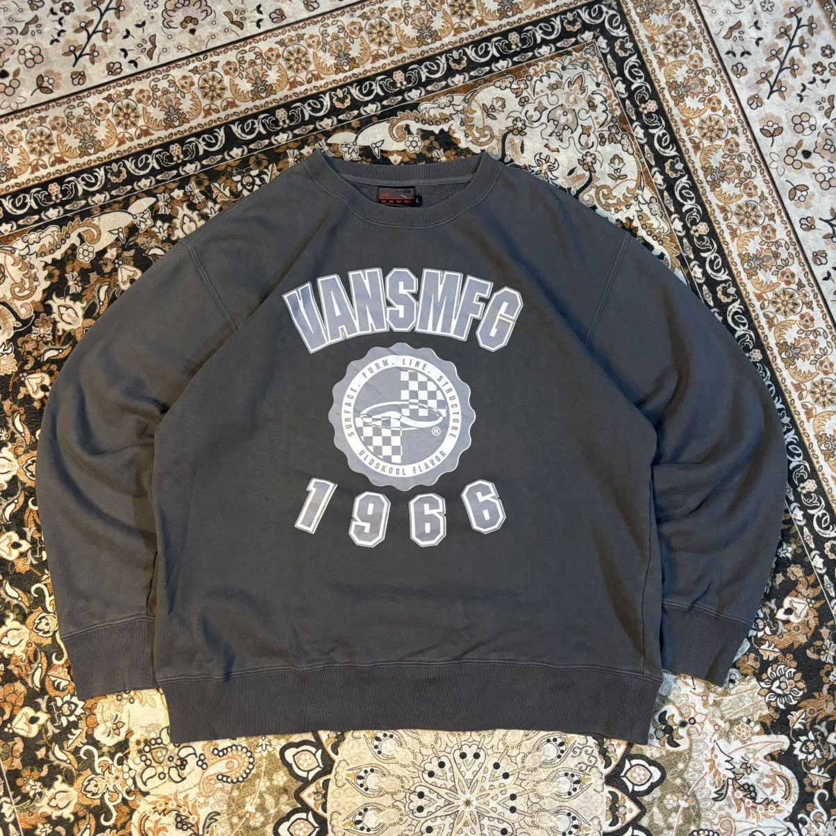 Vans Vintage Y2K Vans MFG Sweatshirt Crewneck Size US L / EU 52-54 / 3 - 1 Thumbnail