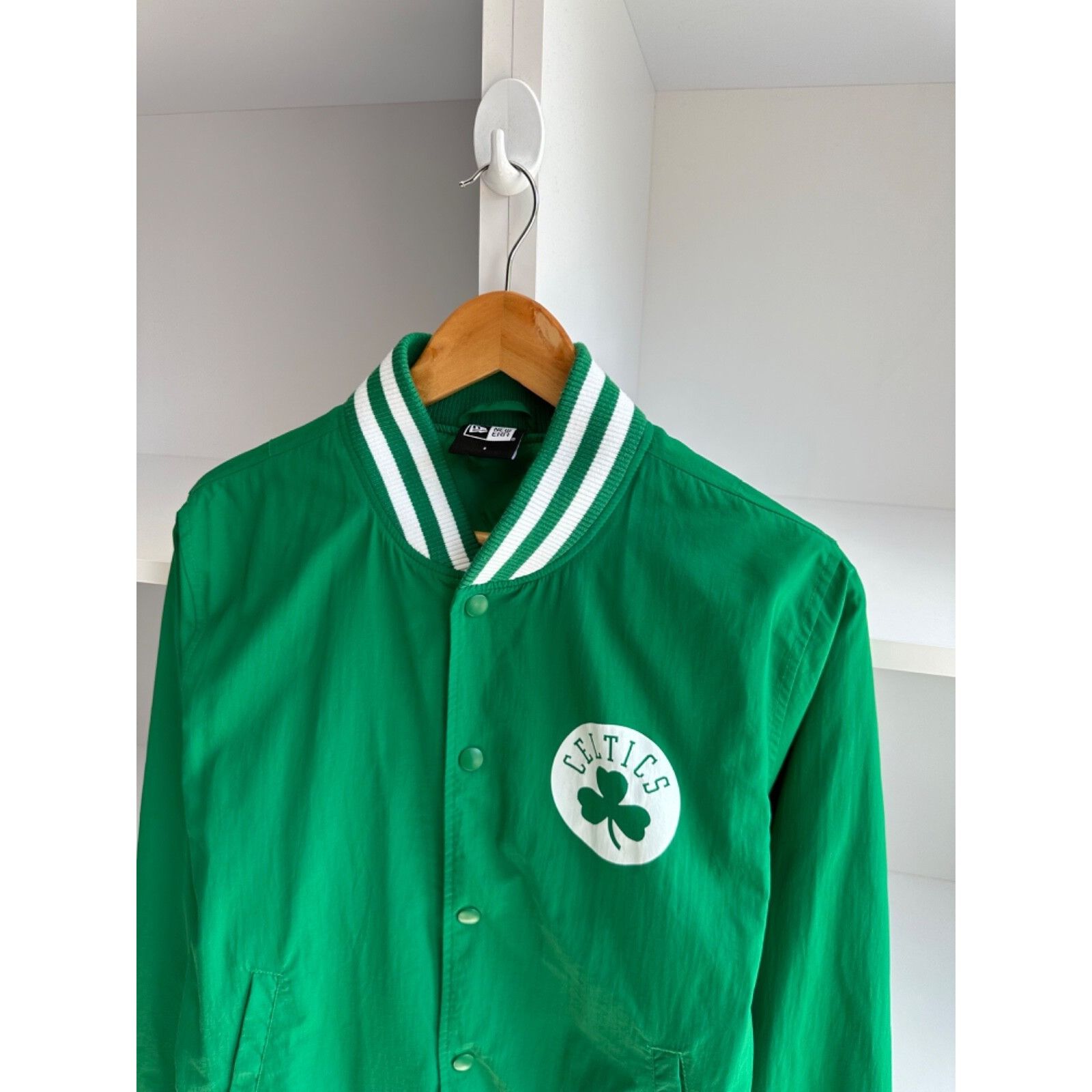 New Era New Era Celtics NBA Team App Pop Logo Varsity Boscel Jacket Size US S / EU 44-46 / 1 - 3 Thumbnail