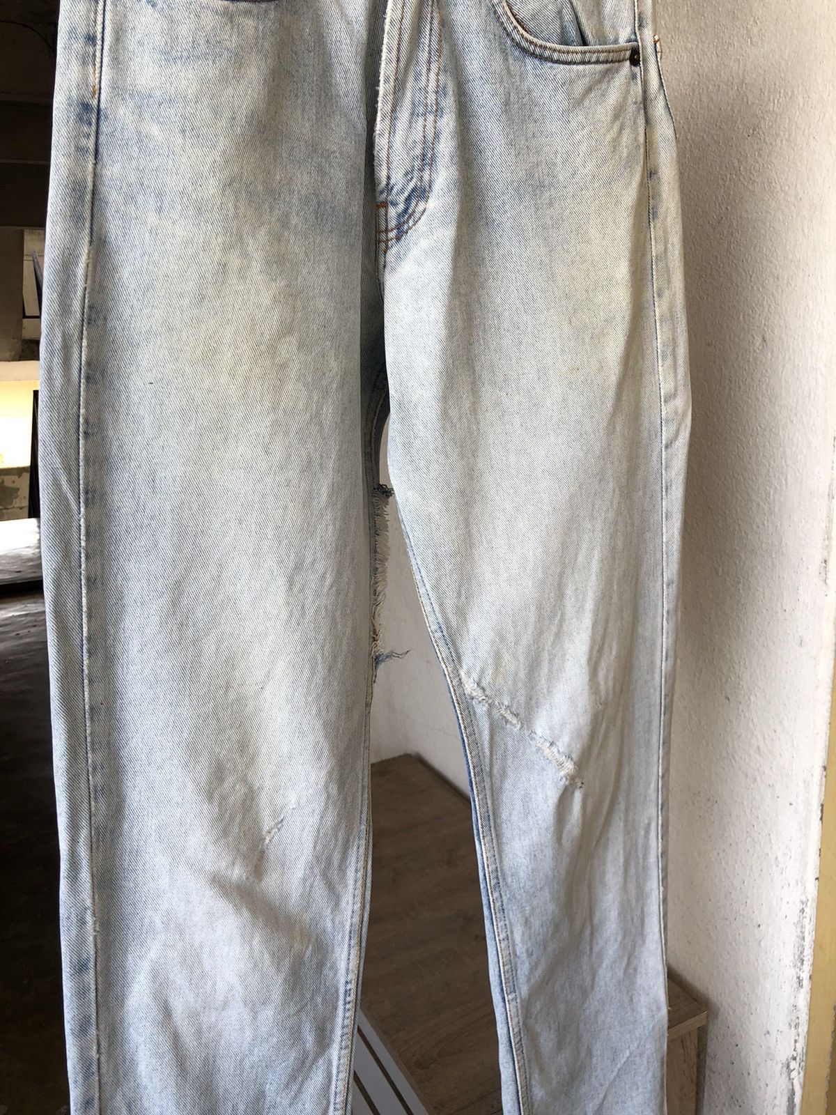 Burberry Vintage Burberry Distressed Denim Jeans Size 28" / US 6 / IT 42 - 5 Thumbnail