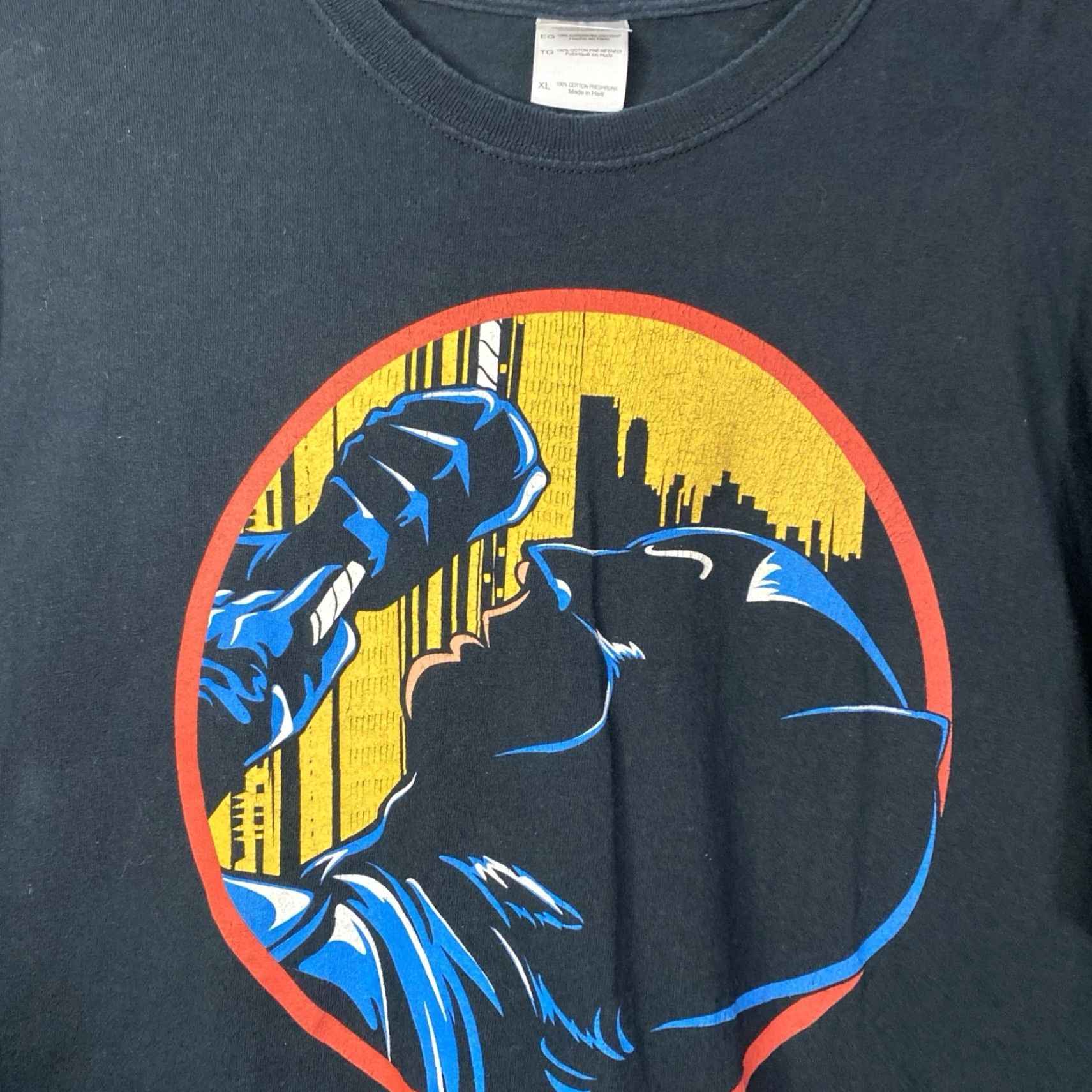 Gildan VINTAGE Batman Movie Promo T Shirt XL TG Y2K 23x31 Men Black Short Sleeve Gildan Big & Tall XLT Size US XL / EU 56 / 4 - 3 Thumbnail