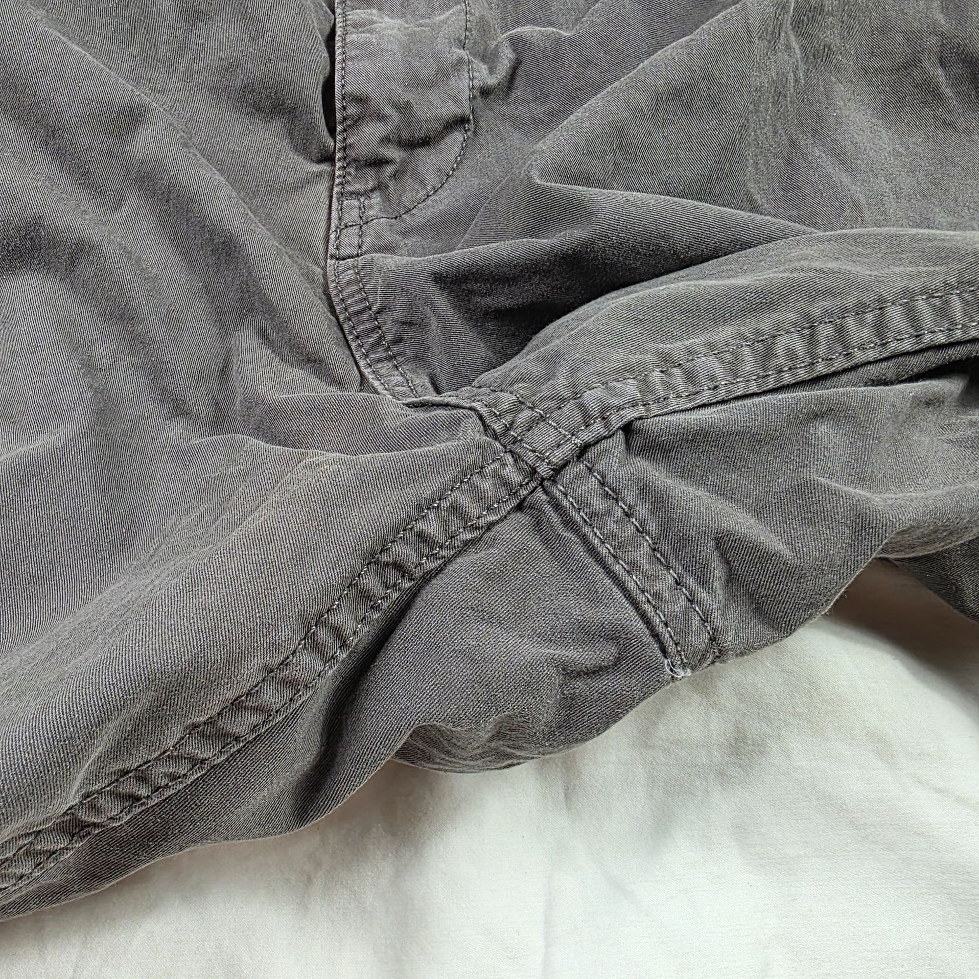 Napapijri Geographic Mens Cargo Shorts Size 40 Gray Lightwei