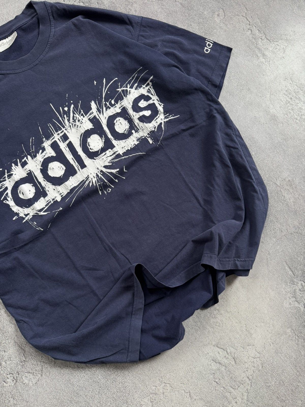 Adidas Adidas XL/size big logo retro vintage tee t-shirts 90s Size US XL / EU 56 / 4 - 3 Thumbnail