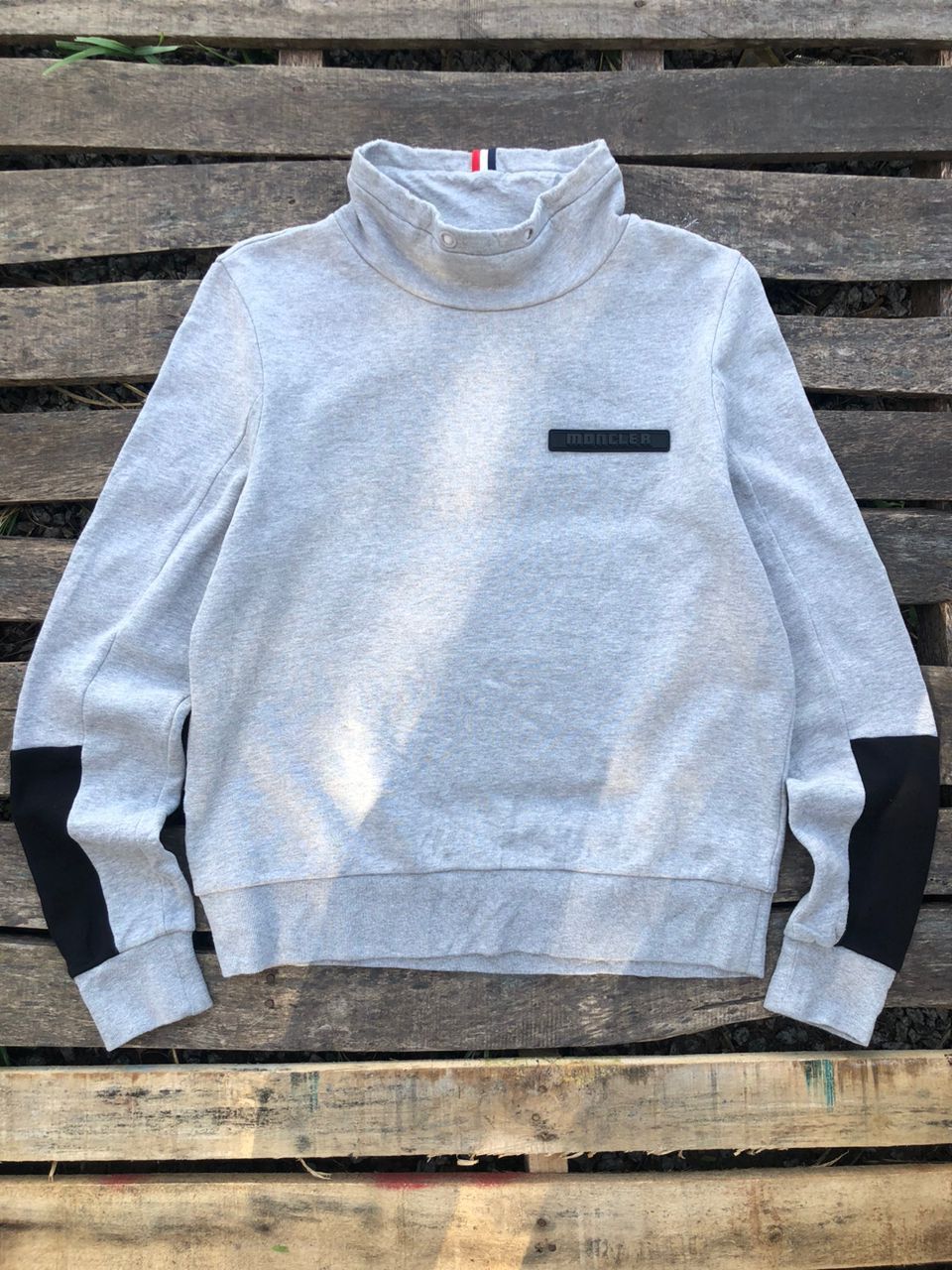 Moncler Moncler Badge Half Turtleneck Sweatshirt Size US M / EU 48-50 / 2 - 1 Thumbnail