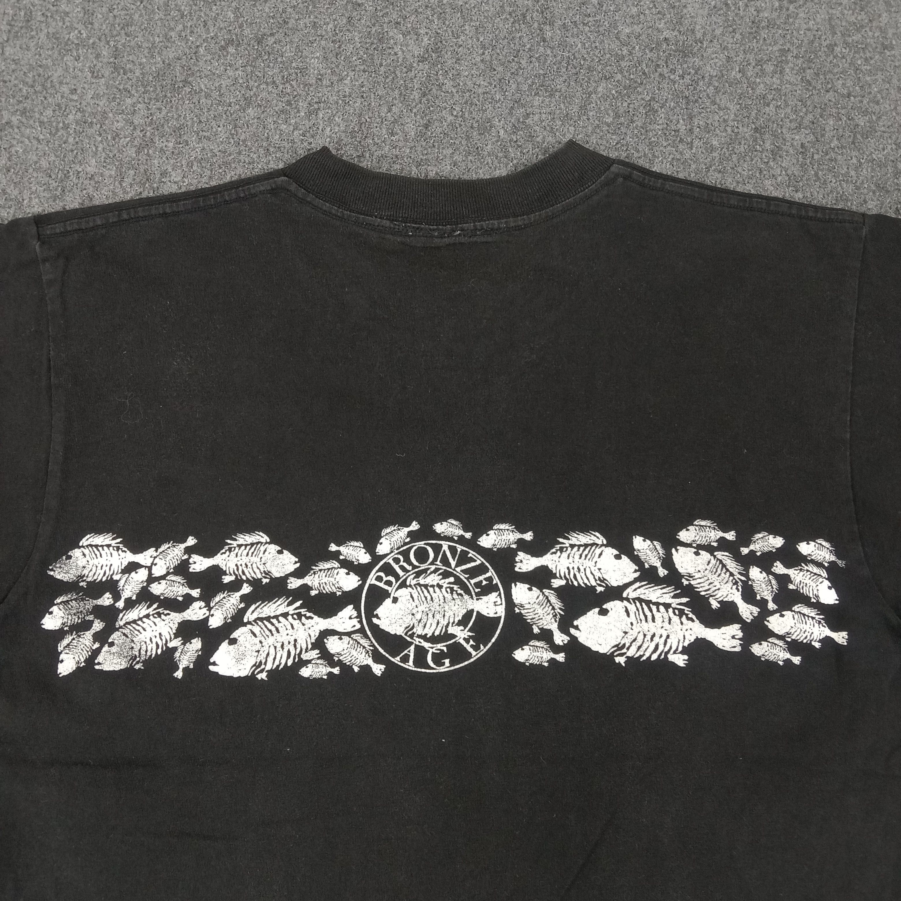 Vintage Bronze Age Surfing Style Big Logo Tshirt Size US M / EU 48-50 / 2 - 5 Thumbnail