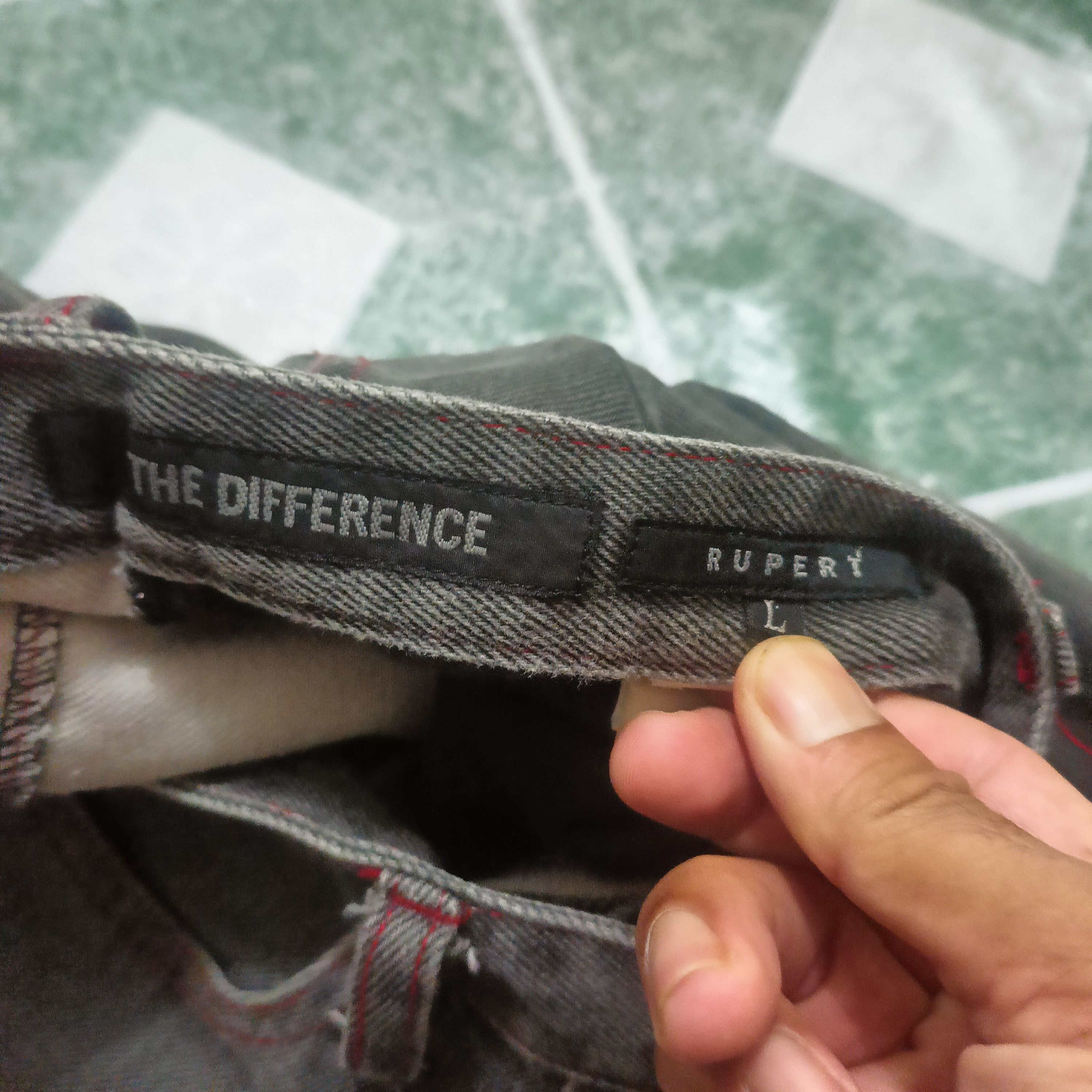 Who Decides War Japanese Difference Rupert Flared Jeans Distressed Jeans Size US 31 - 8 Thumbnail