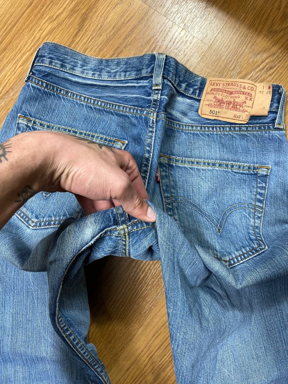 Levi's × Vintage Vintage 90s Levi’s 501 Boot Cut Made in USA Size US 32 / EU 48 - 7 Thumbnail