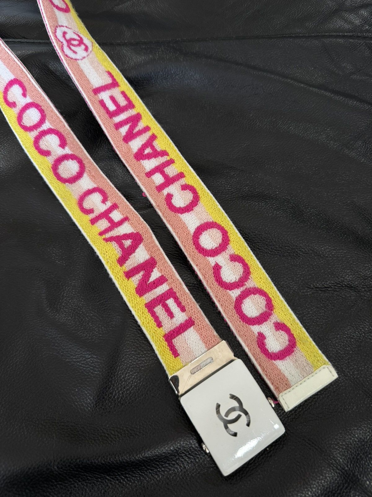 Chanel 2004 Chanel - Coco Interlocking Canvas/Leather CC Belt Size 32 - 4 Thumbnail