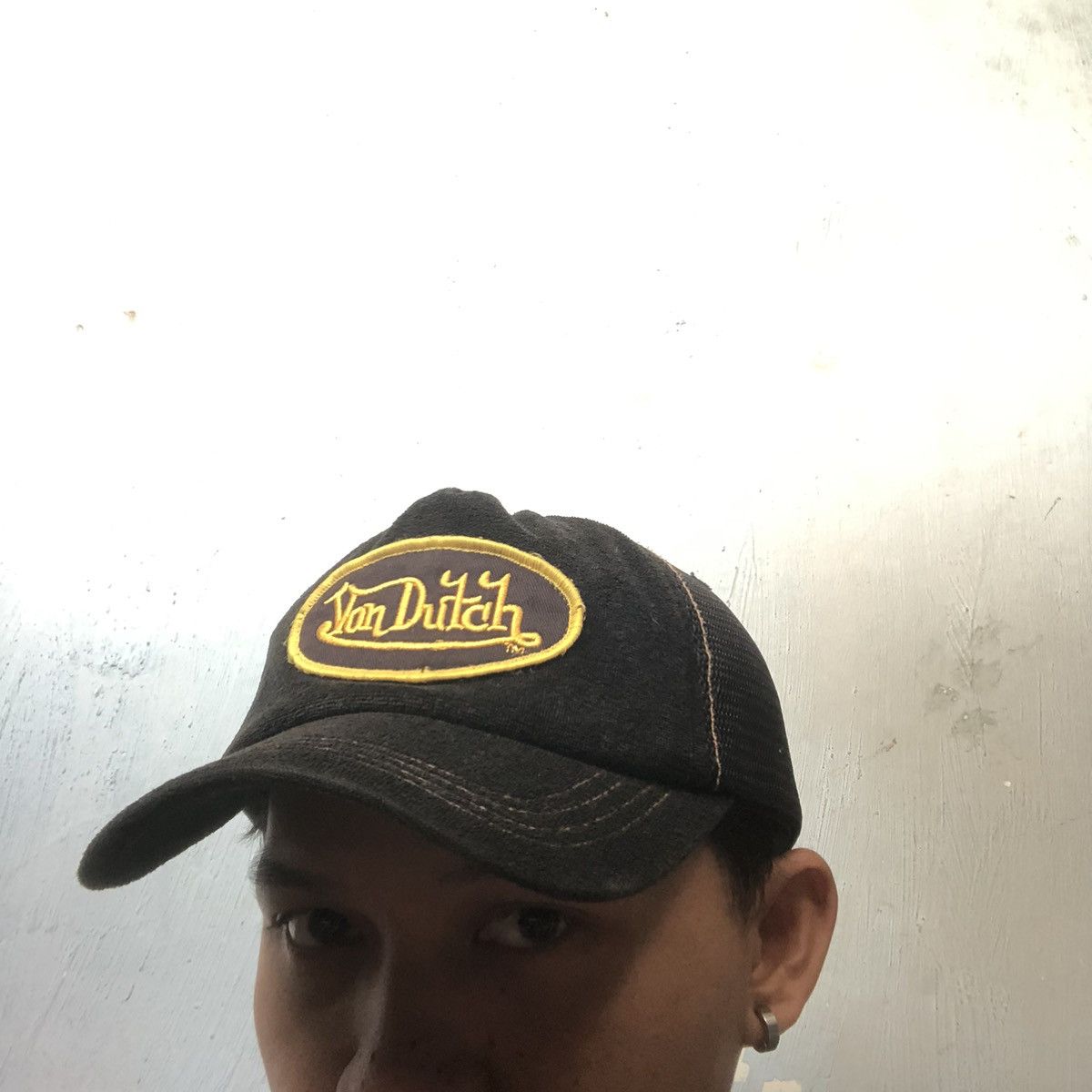 Von Dutch 🚫 SOLD 🚫 Von Dutch Rare Black Suede-Towel Trucker Hat Size ONE SIZE - 8 Thumbnail