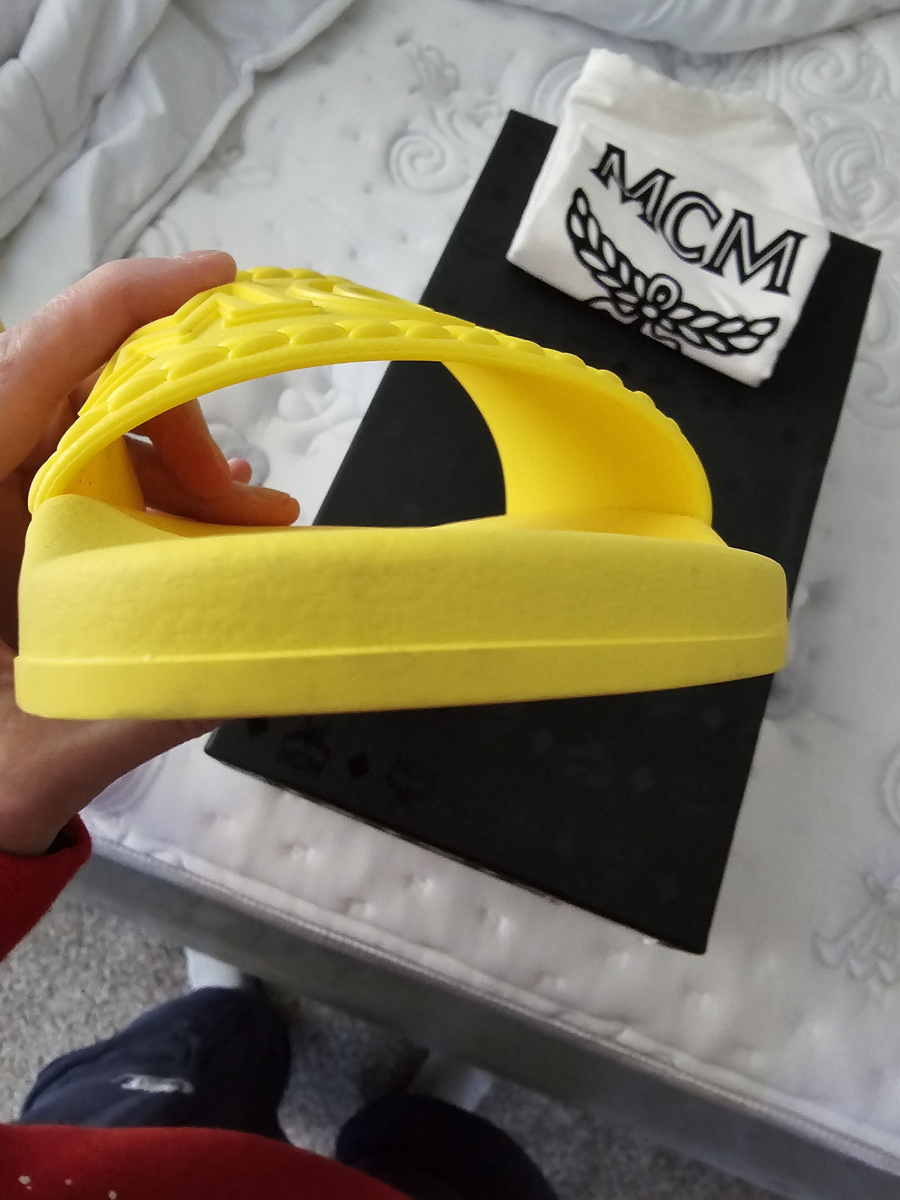MCM MCM yellow slides Size US 7.5 / IT 37.5 - 15 Thumbnail