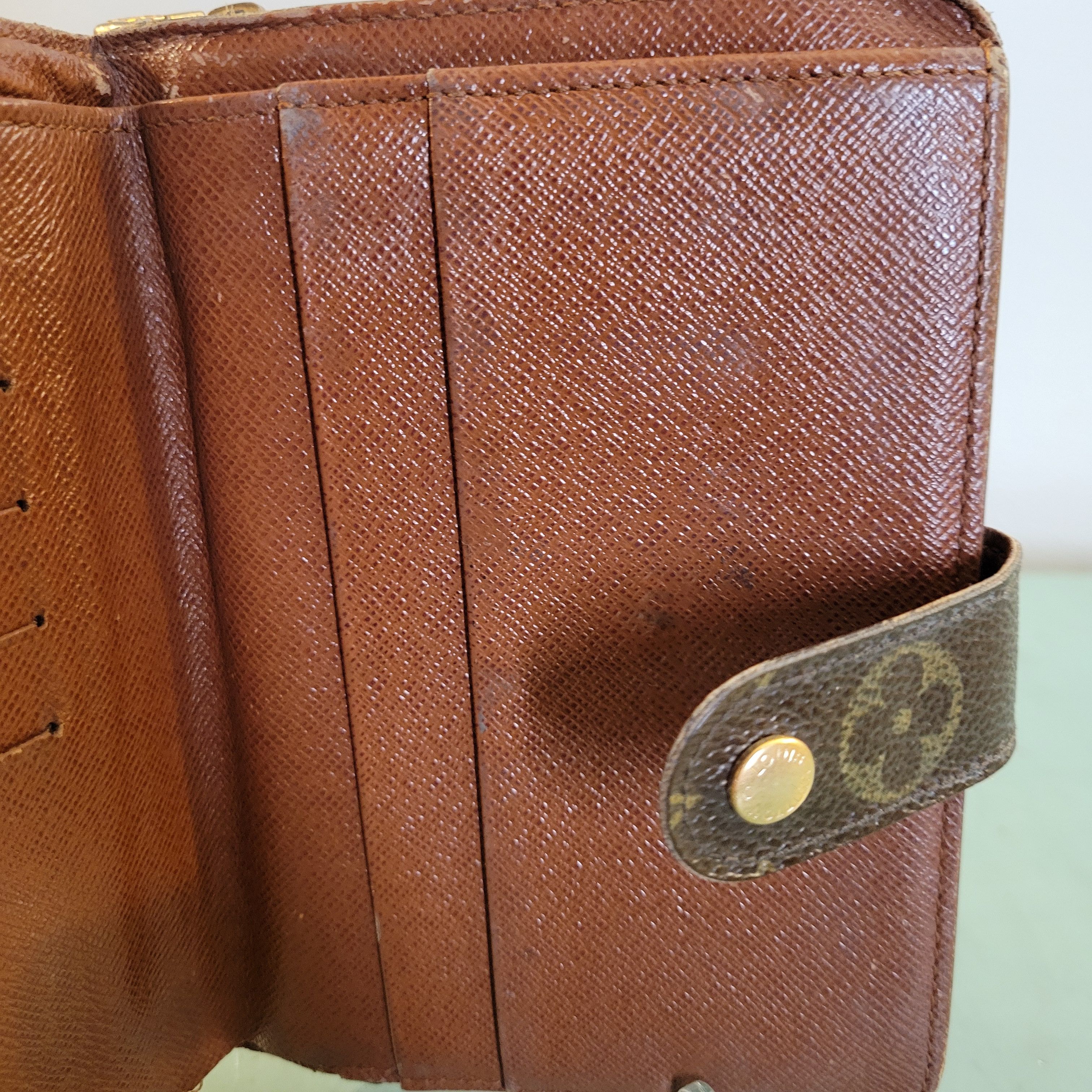 Louis Vuitton Louis Vuitton Monogram Porte Papier Snap Zip Passport Wallet Size ONE SIZE - 11 Thumbnail