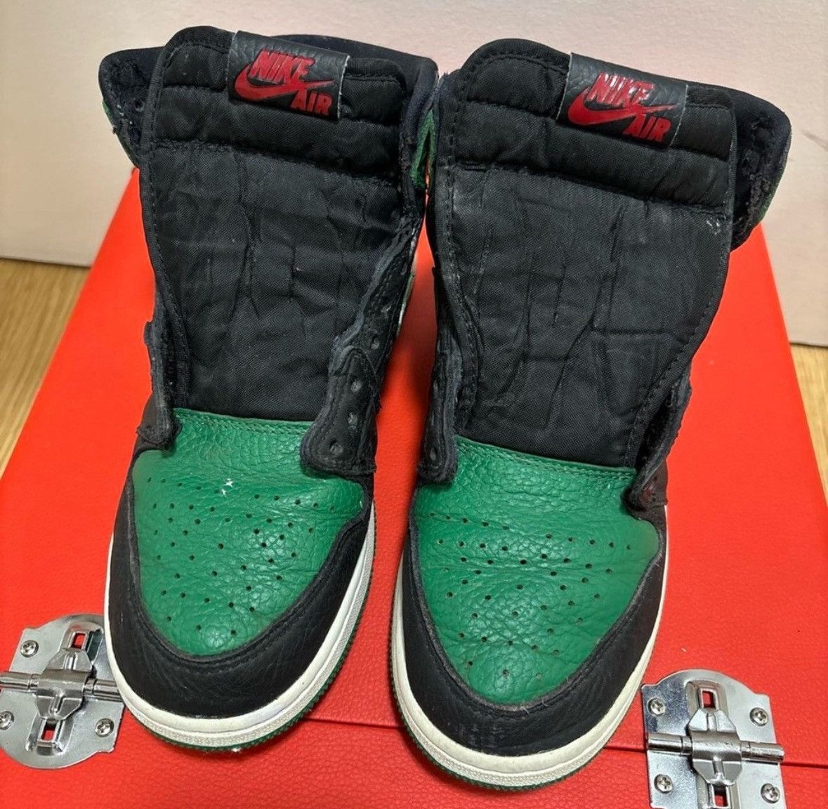 Nike Nike Air Jordan Retro 1 High OG Pine 2.0 Size US 7.5 / IT 37.5 - 1 Thumbnail