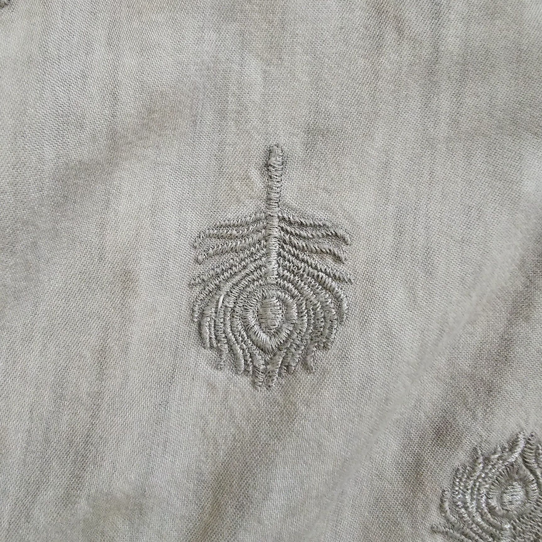 Soft Surroundings Soft Surroundings Dress Womens XL Petite Gray Embroidered Peacock Long Sleeve V-Neck Knee Length Size XL / US 12-14 / IT 48-50 - 6 Thumbnail