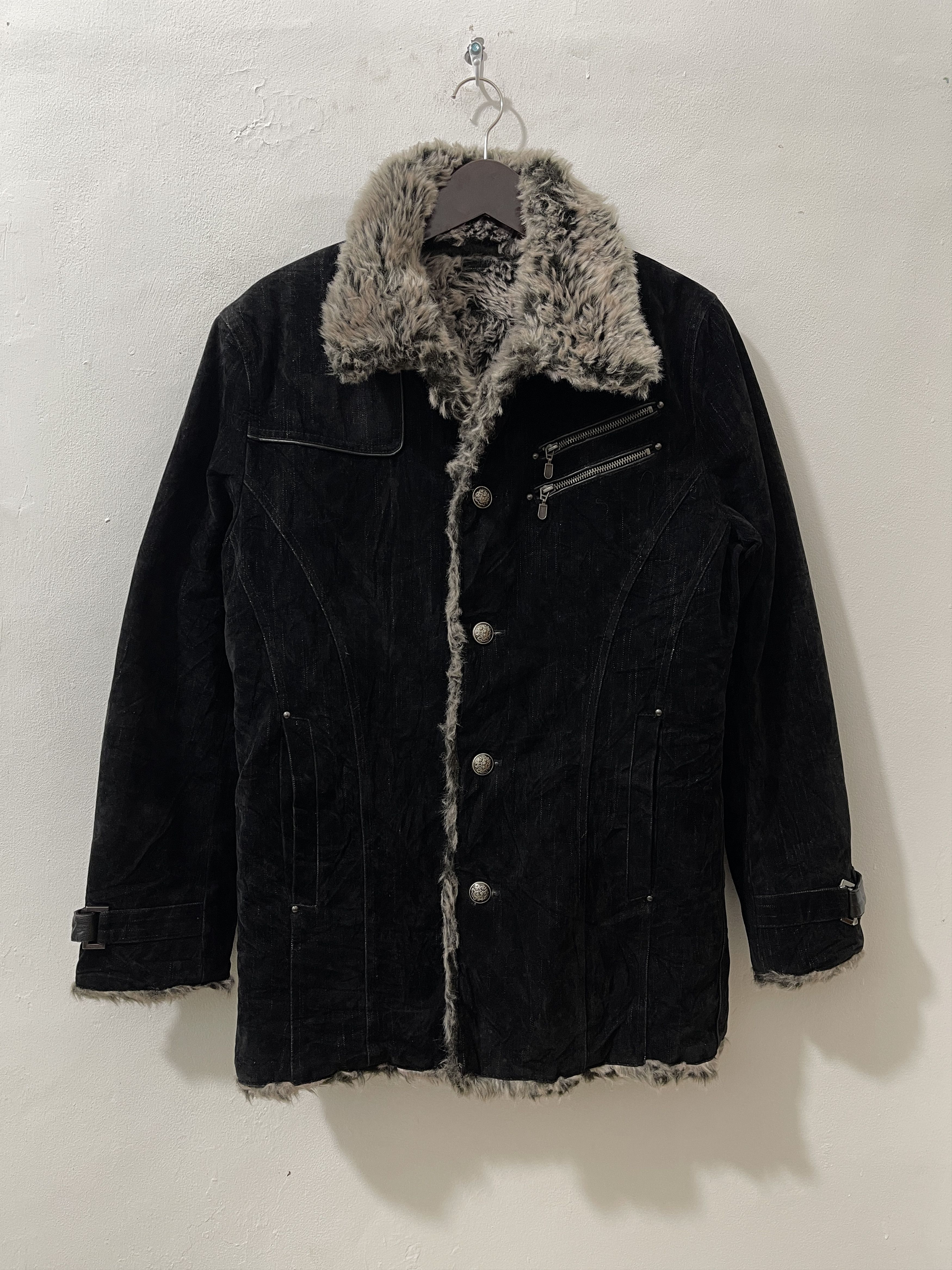 Japanese Brand Mossimo Japan Archive Fur Gothic Vkei Style Jacket Size US L / EU 52-54 / 3 - 1 Thumbnail