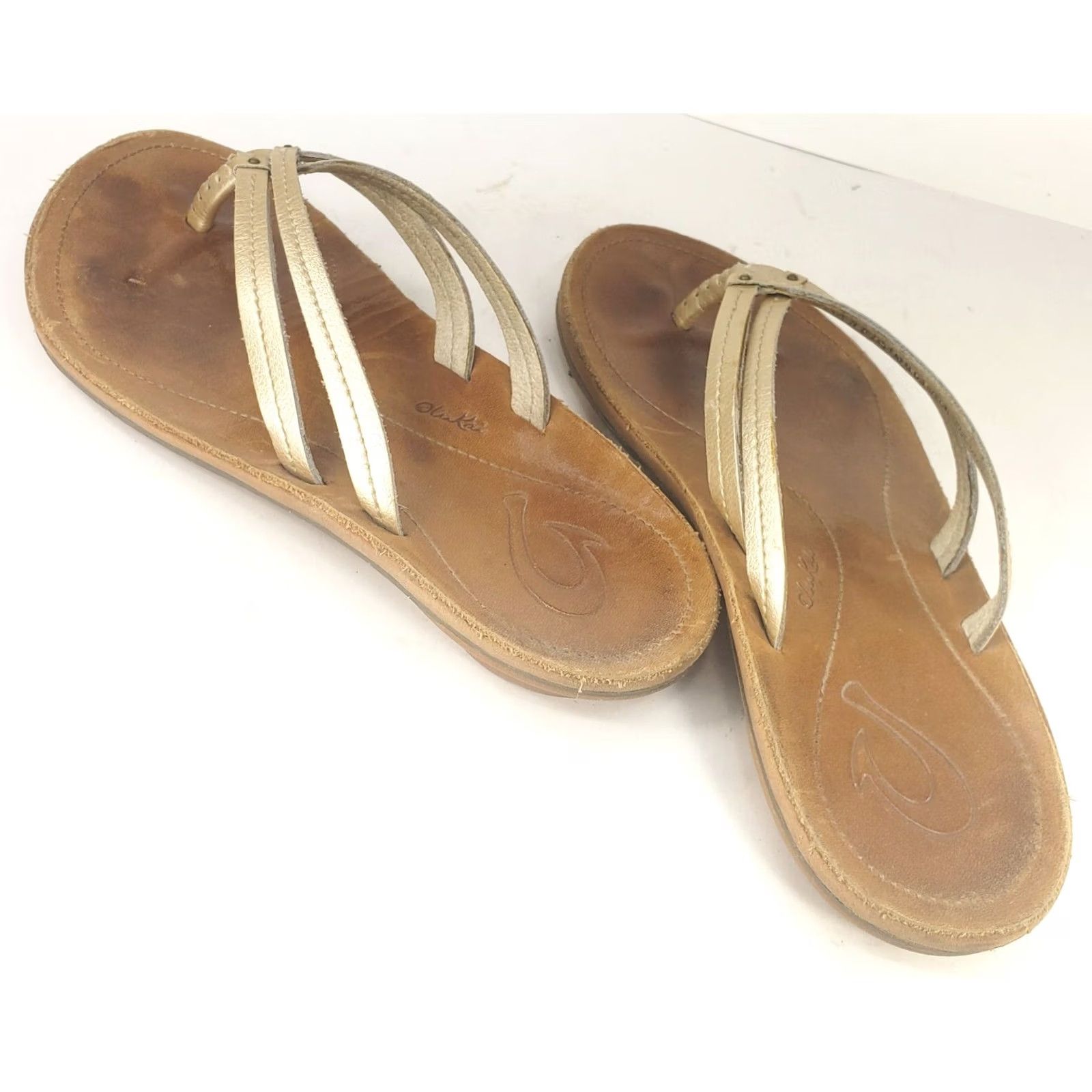 Olukai OluKai UI Sandals Womens Size 6 Gold Leather Strappy Slip On Flip Flops Size US 6 / IT 36 - 5 Thumbnail