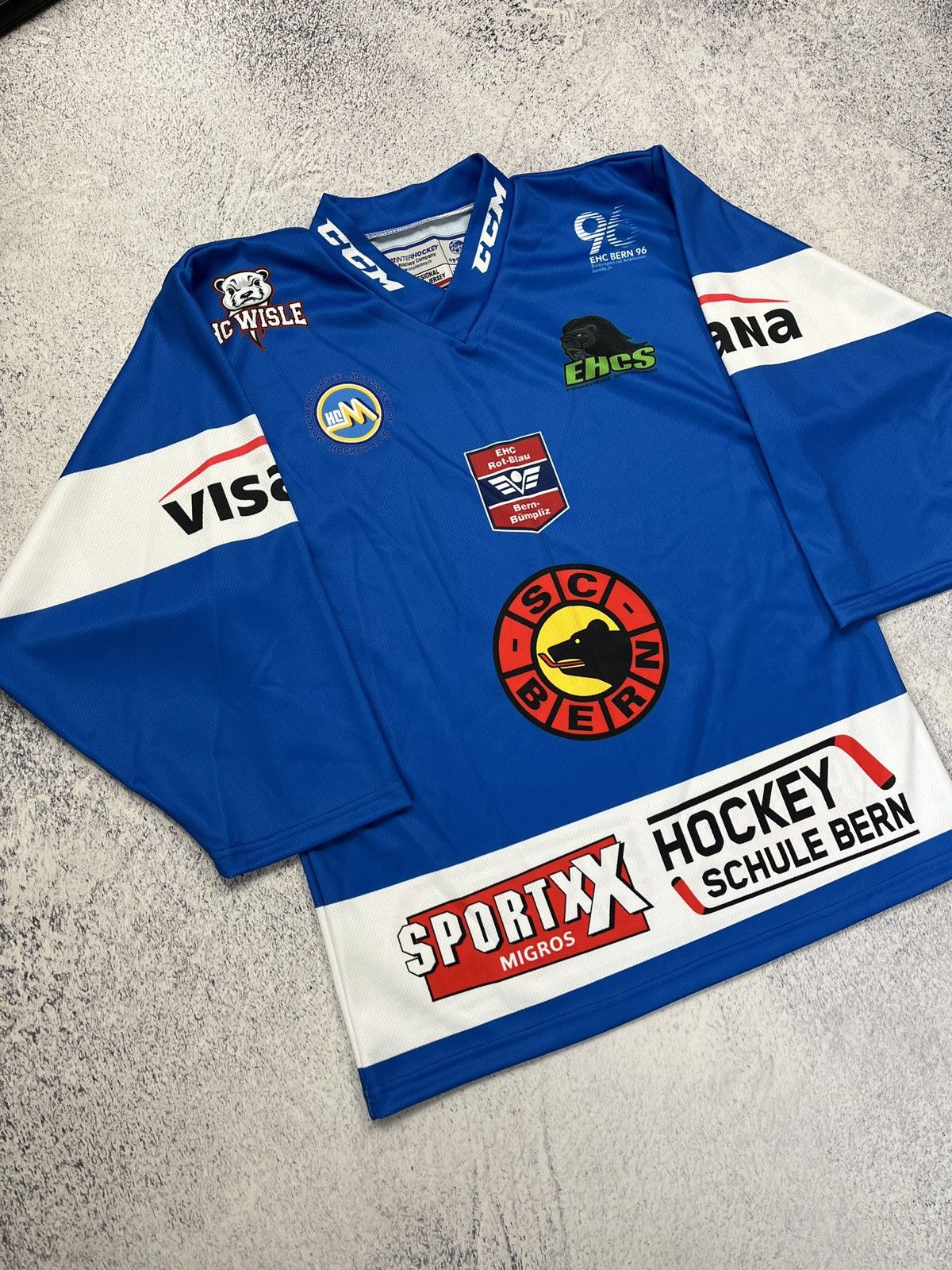 NHL SC Bern Ice Hockey Jersey CCM Rare Size US S / EU 44-46 / 1 - 2 Thumbnail