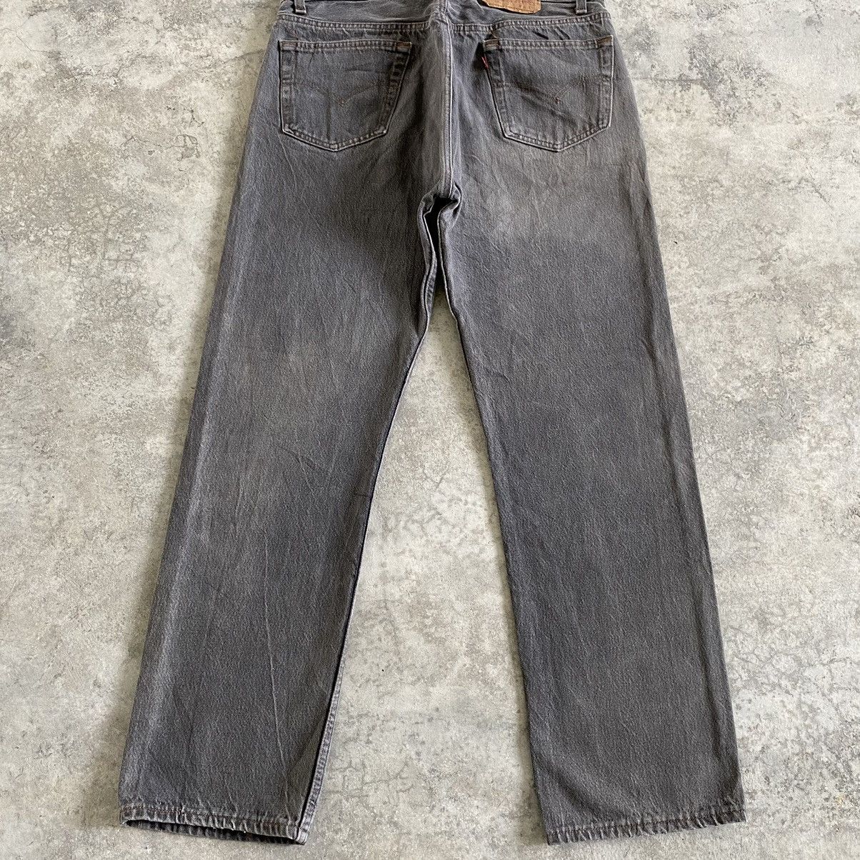 Vintage Vintage Late 80’s Levis 501 Ash Grey Denim Jeans Size US 33 - 16 Thumbnail