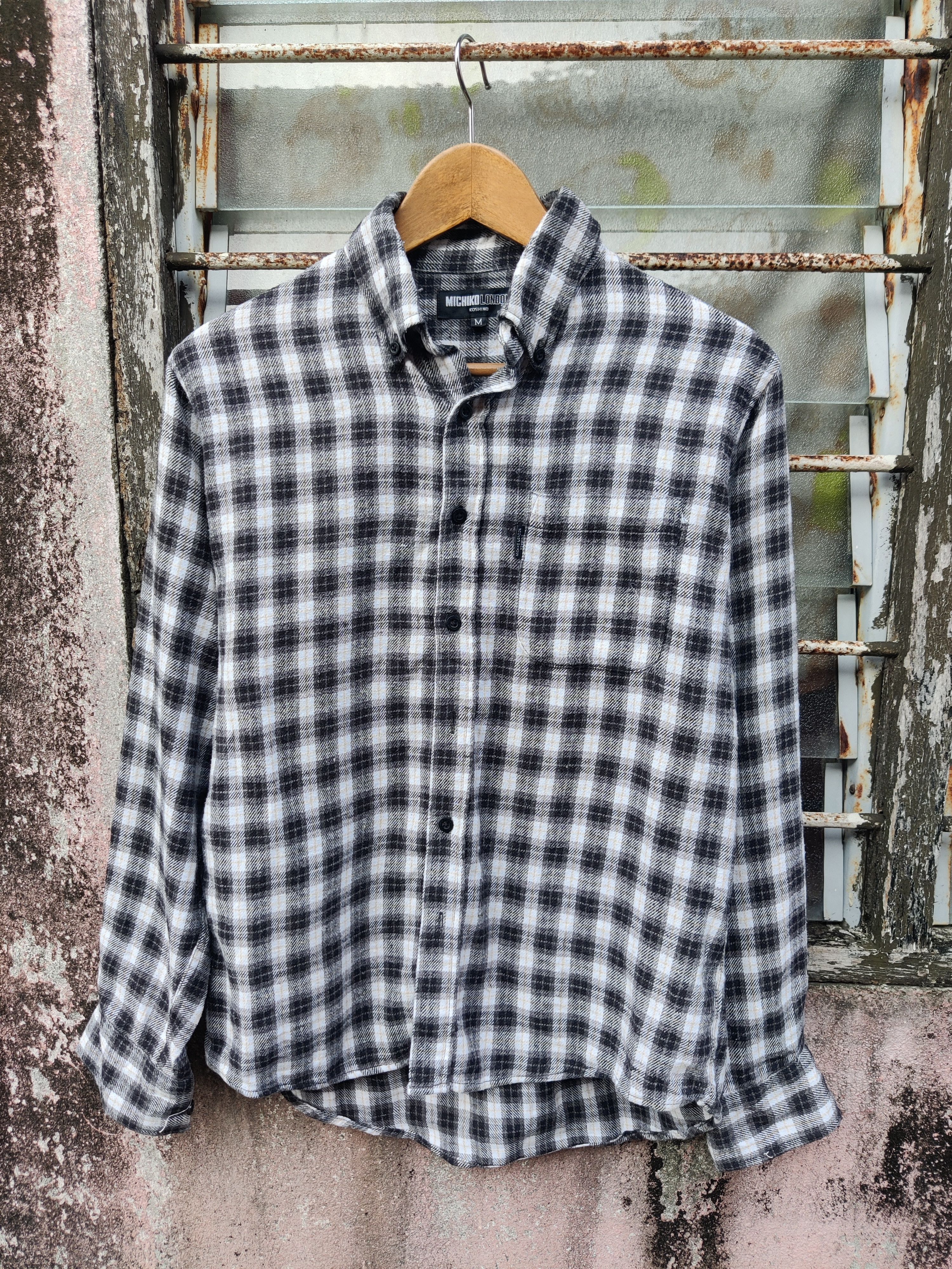 Vintage Vintage Michiko London Koshino Flannel Shirt Size US M / EU 48-50 / 2 - 1 Thumbnail