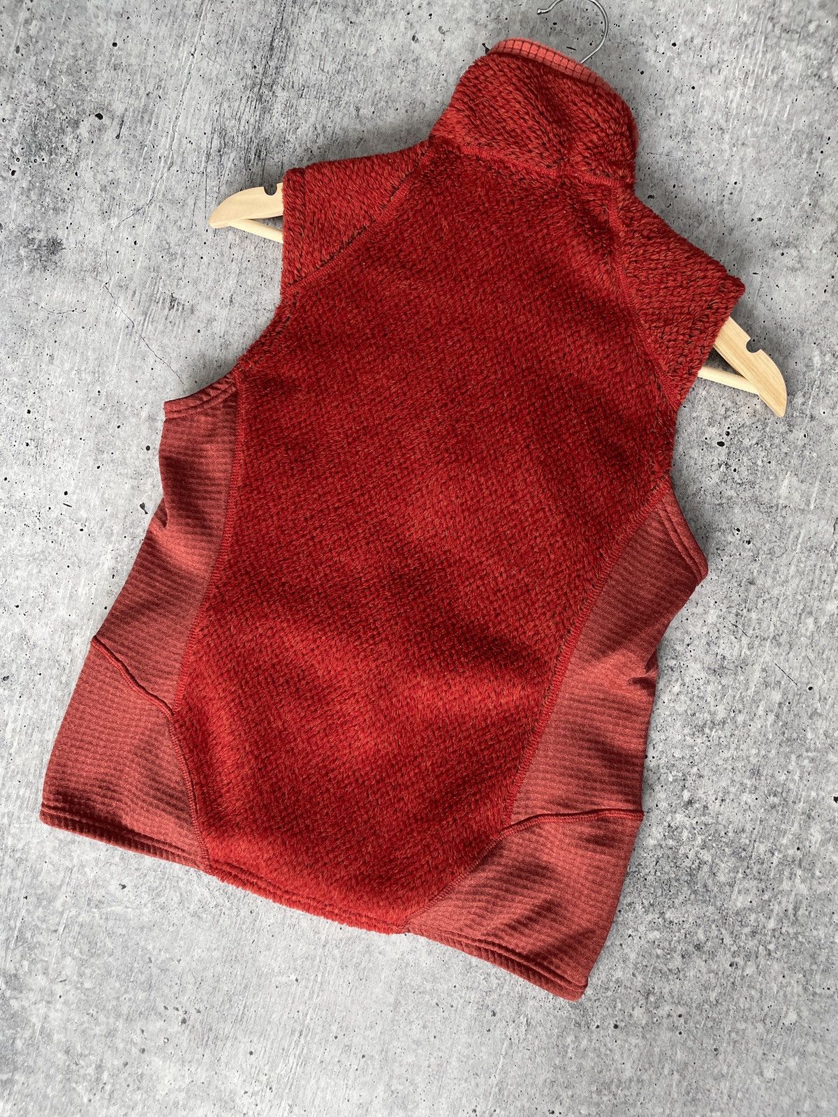 Patagonia × Vintage Patagonia Women's Polartec Fleece Vest Red size XS Size XS / US 0-2 / IT 36-38 - 12 Thumbnail