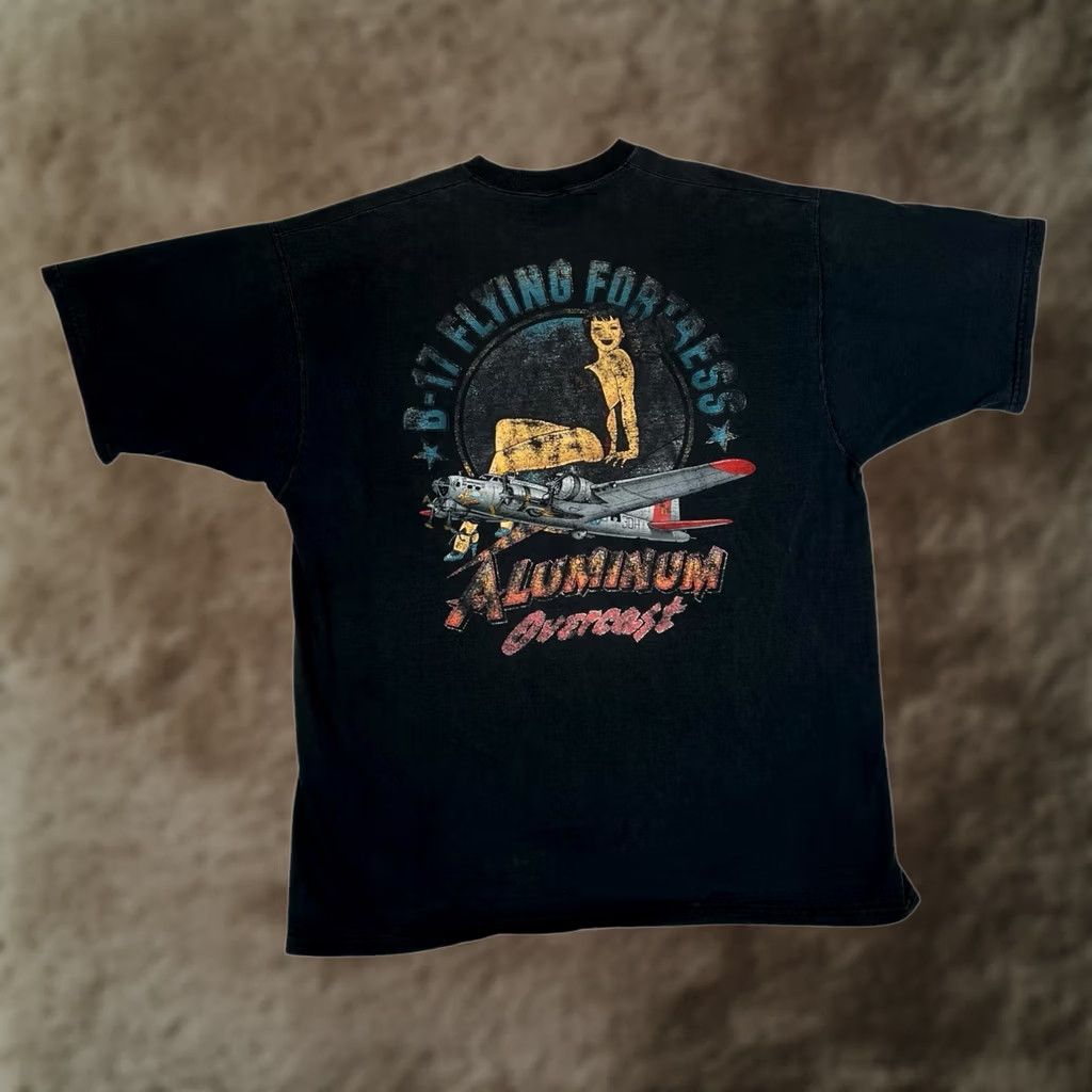 Vintage VINTAGE B-17 Flying Fortress T-Shirt XL Black Aluminum Overcast 90s USA Planes Mens Size US XL / EU 56 / 4 - 1 Thumbnail
