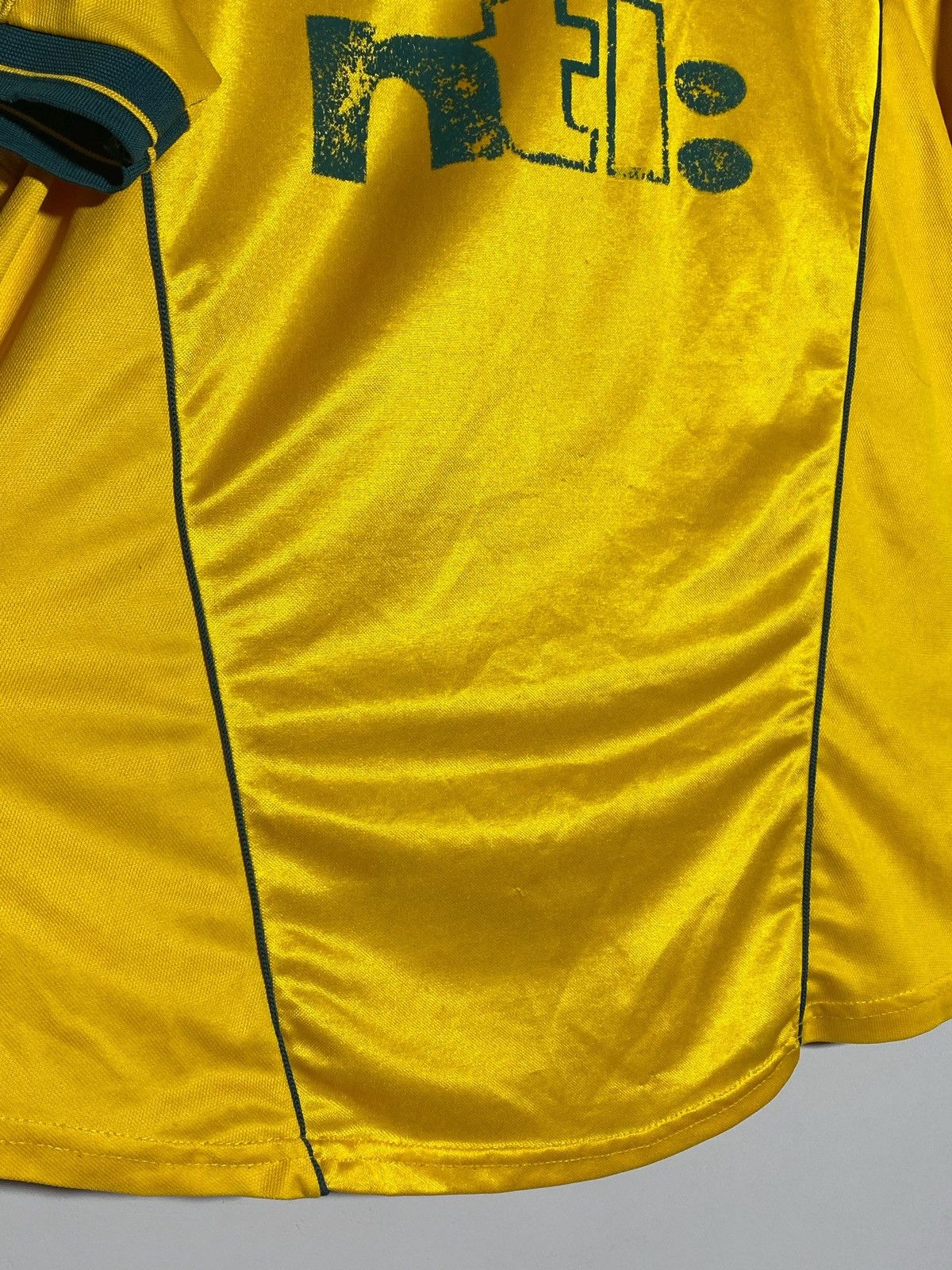 Umbro × Vintage Vintage Umbro Celtic Blokecore Football Shirt Size US M / EU 48-50 / 2 - 5 Thumbnail