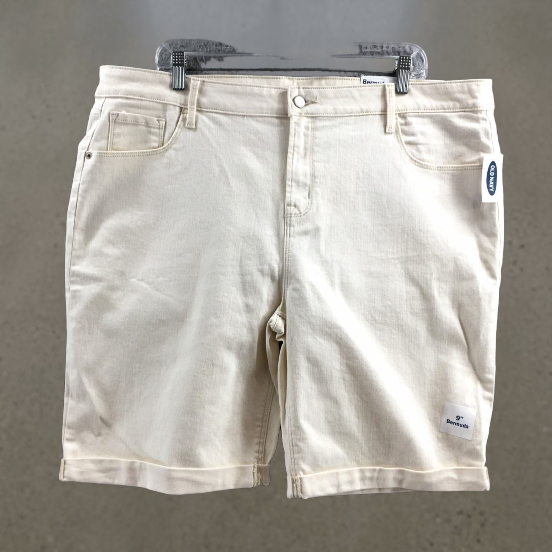 Old Navy Old Navy Bermuda Shorts Womens 18 Beige High Rise Cuffed Zip NEW Womens Bermuda Shorts 18 Beige High Rise Cuffed Zip NEW Size 40" / US 18 - 1 Thumbnail