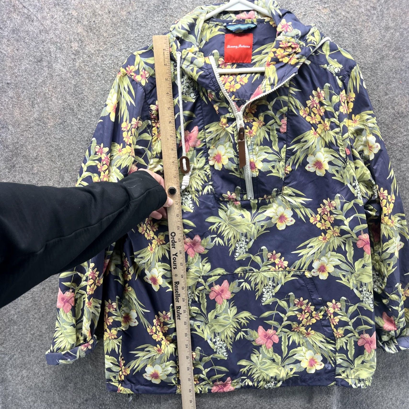 Tommy Bahama Tommy Bahama Jacket Mens Medium Navy Tropical Floral Hooded 1/4 Zip Anorak Nylon Beach Hawaiian Tropical Pockets Mens Size US M / EU 48-50 / 2 - 7 Thumbnail